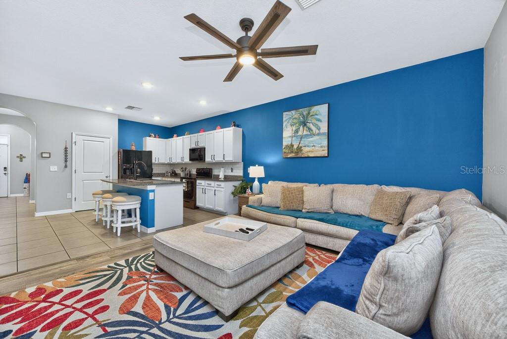 Image 14 of 45 For 2914 Suncoast Blend Drive