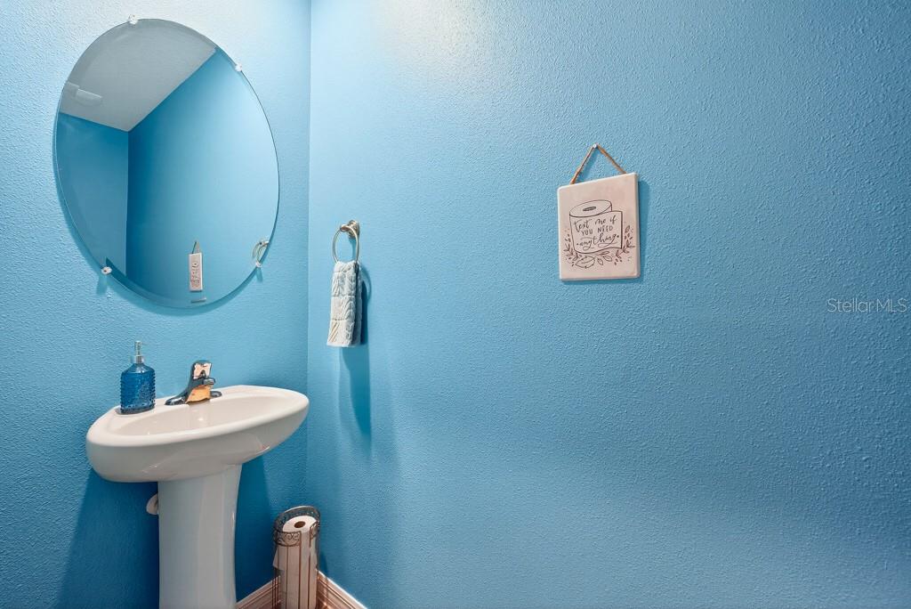 Image 28 of 45 For 2914 Suncoast Blend Drive