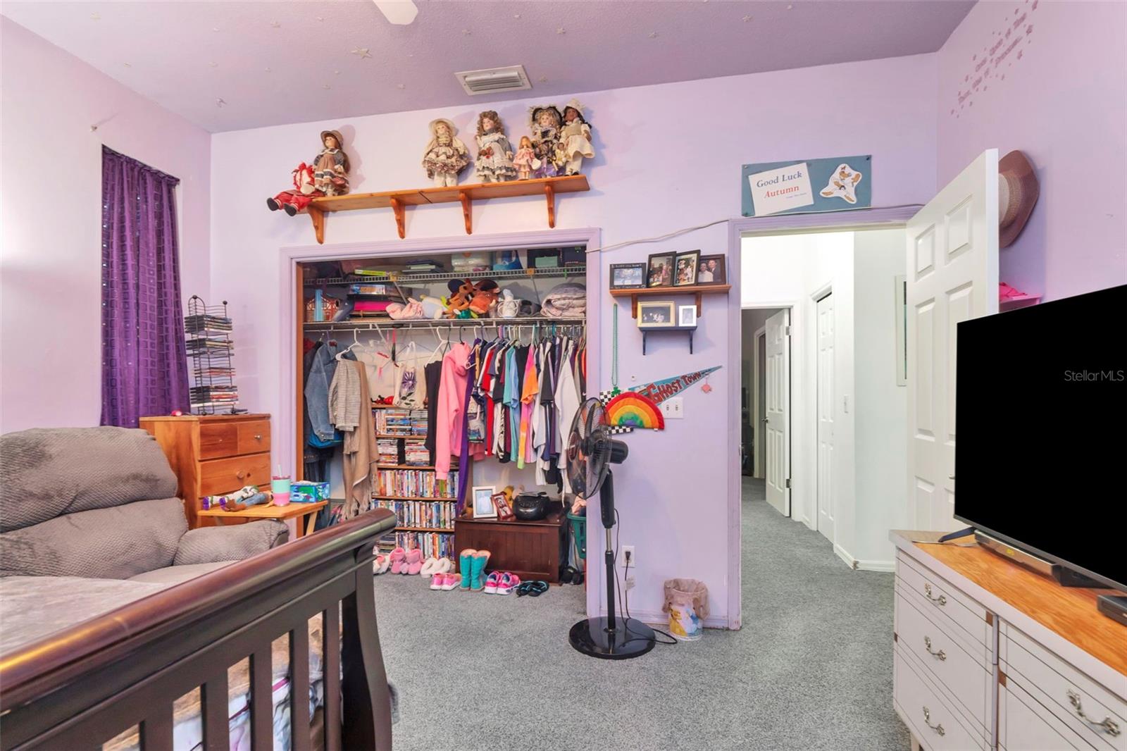 Image 25 of 42 For 220 Normandy Circle W