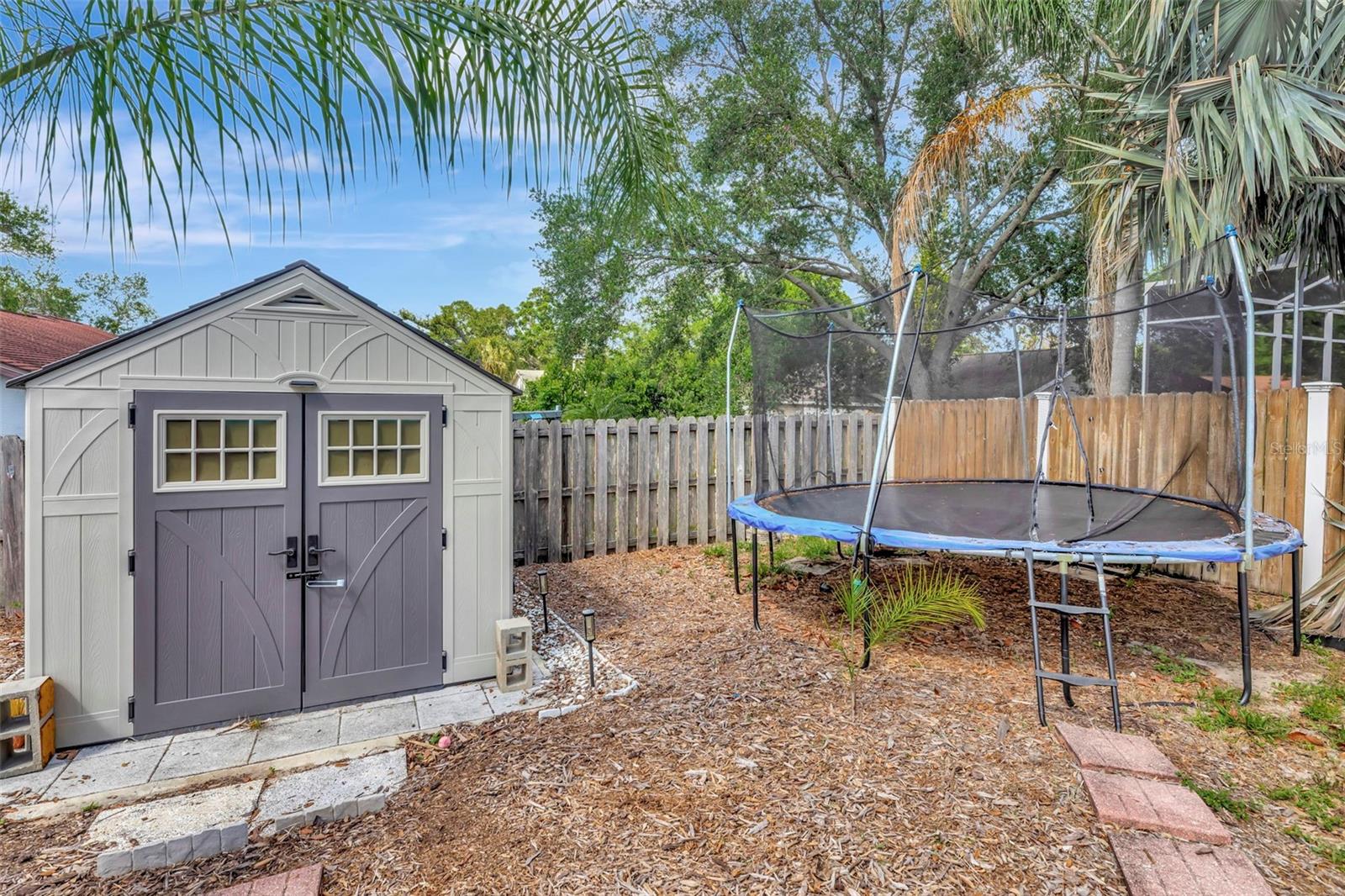 Image 39 of 42 For 220 Normandy Circle W