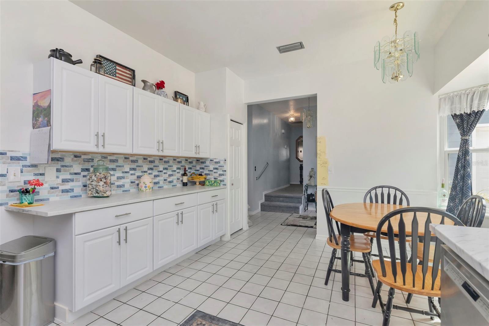 Image 7 of 42 For 220 Normandy Circle W