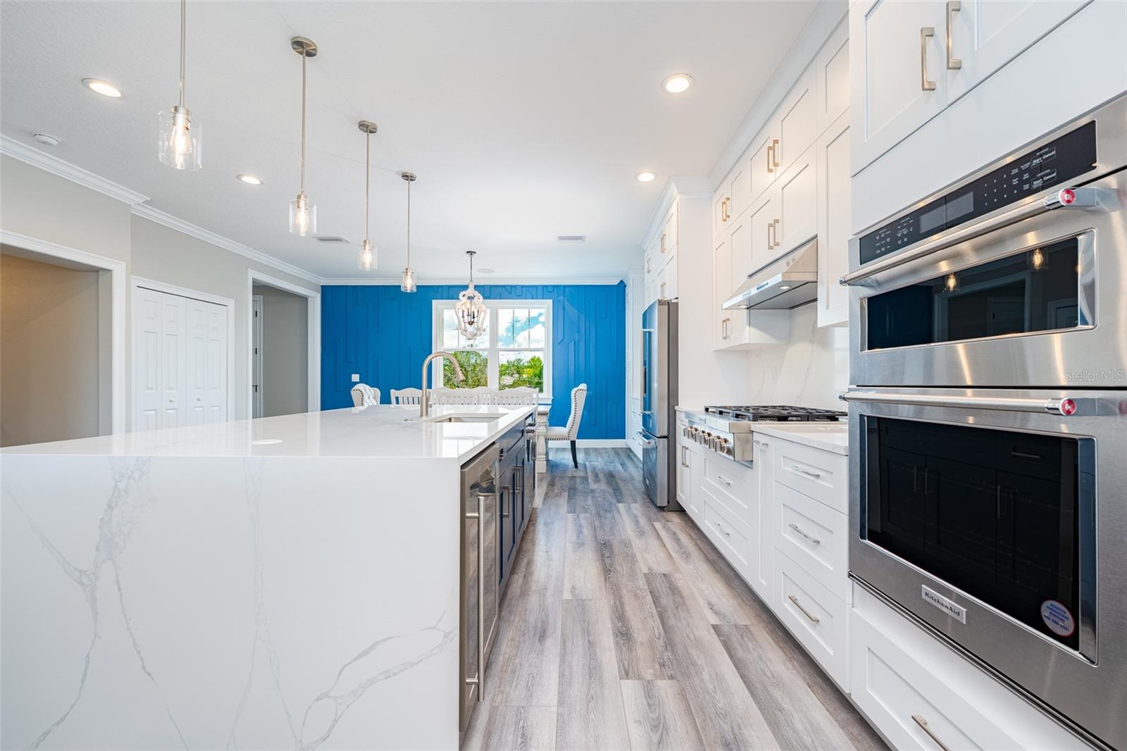 Image 10 of 89 For 8717 Driftwood Drive