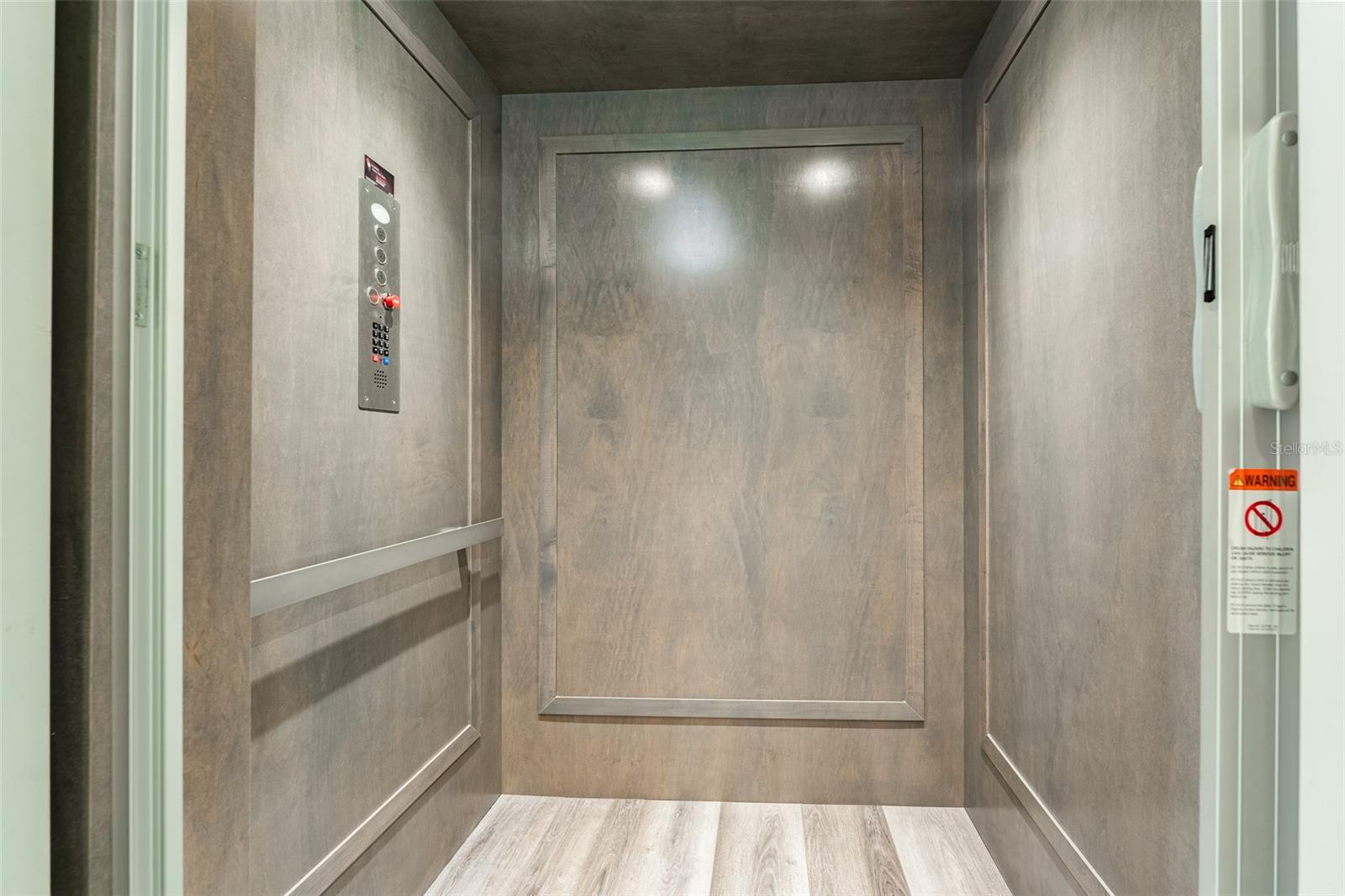 Image 28 of 89 For 8717 Driftwood Drive