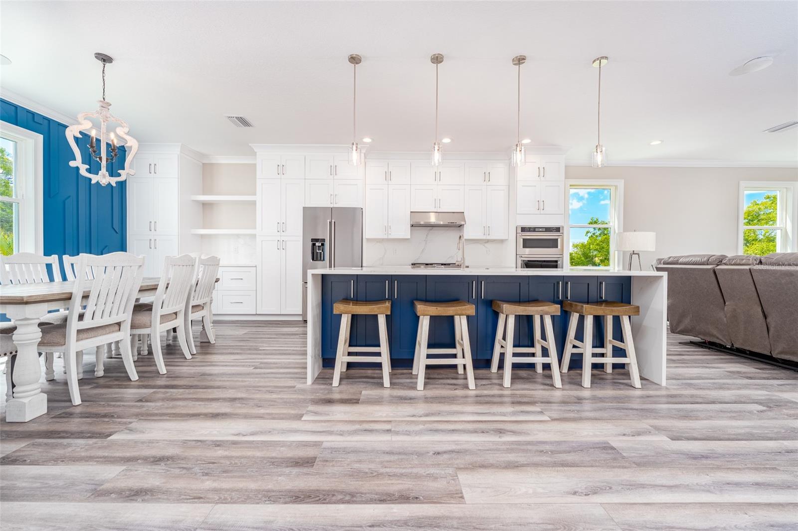 Image 8 of 89 For 8717 Driftwood Drive