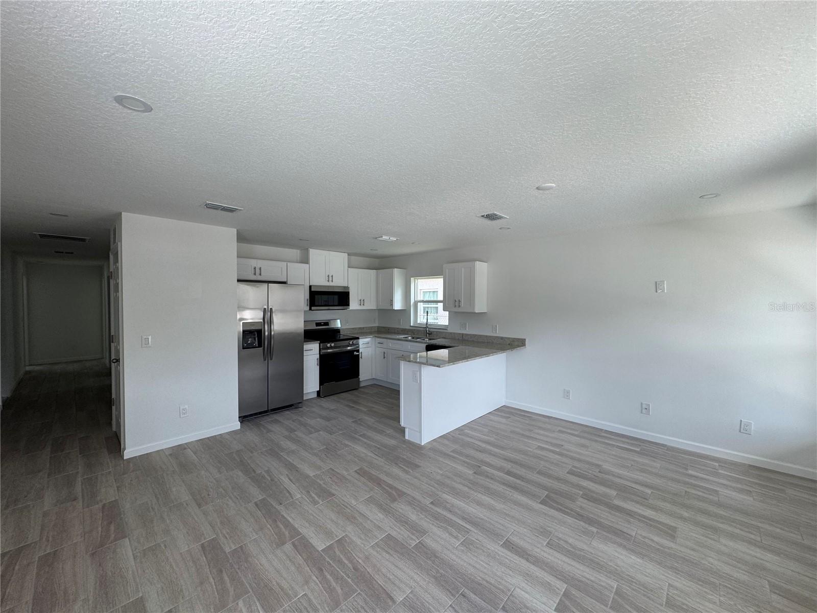 Image 11 of 12 For 4210 Cayuga Street