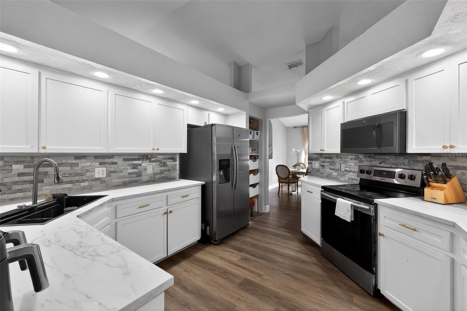 Image 17 of 26 For 7938 Ashley Pointe Drive