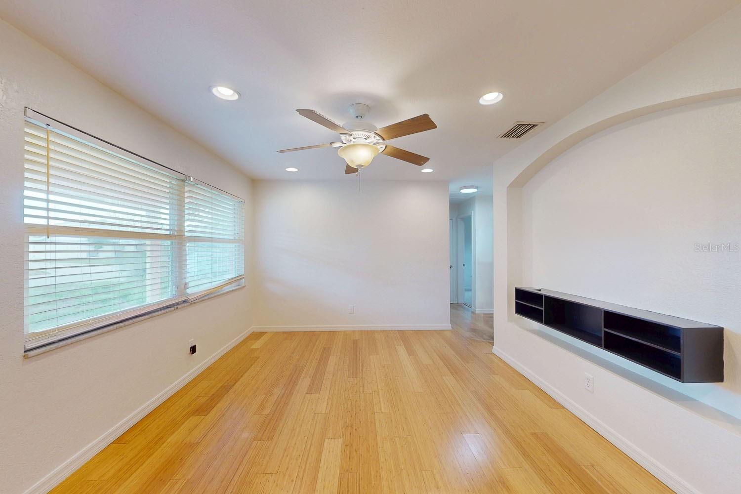 Image 11 of 81 For 6642 27th Street N