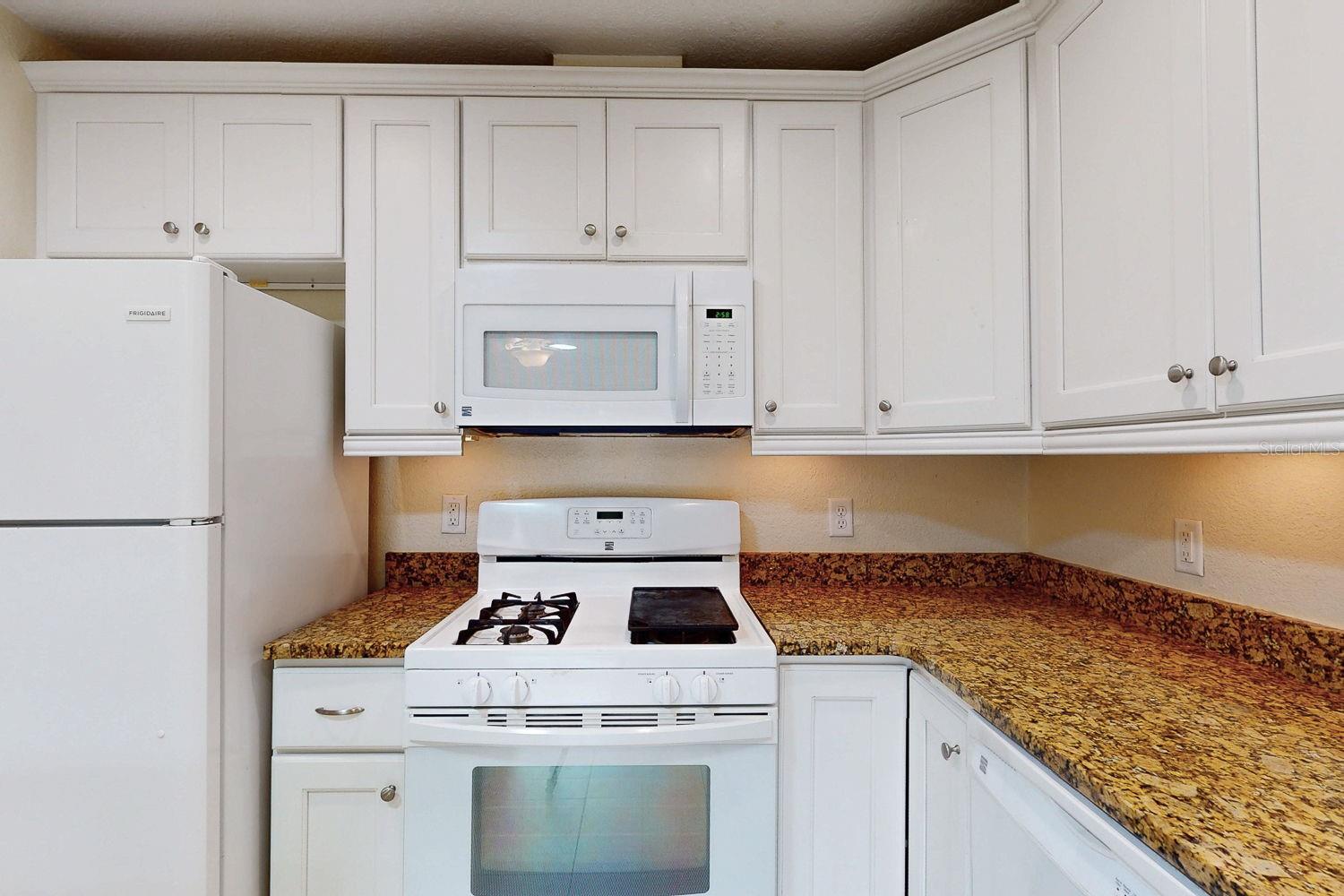 Image 27 of 81 For 6642 27th Street N