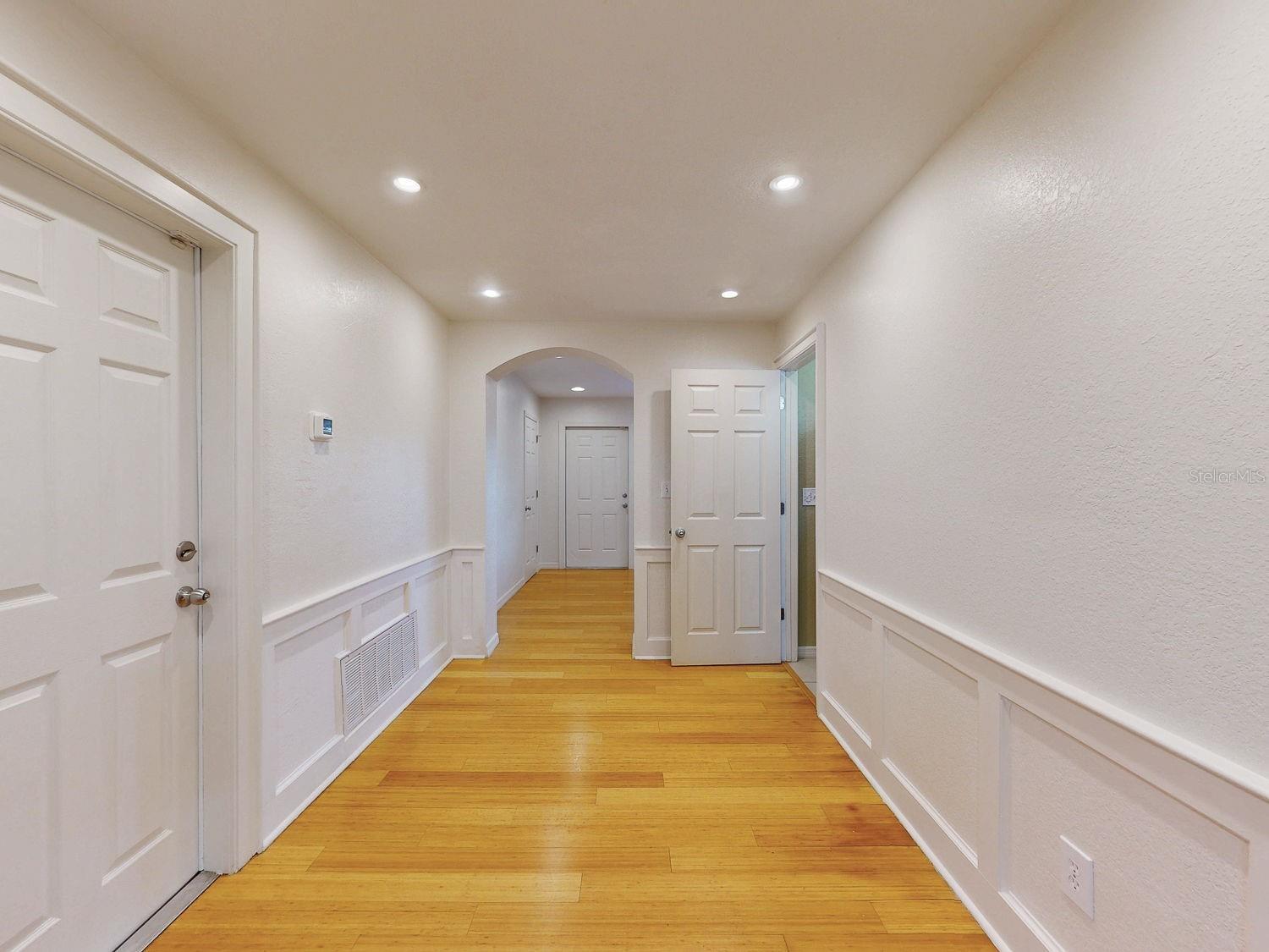 Image 32 of 81 For 6642 27th Street N