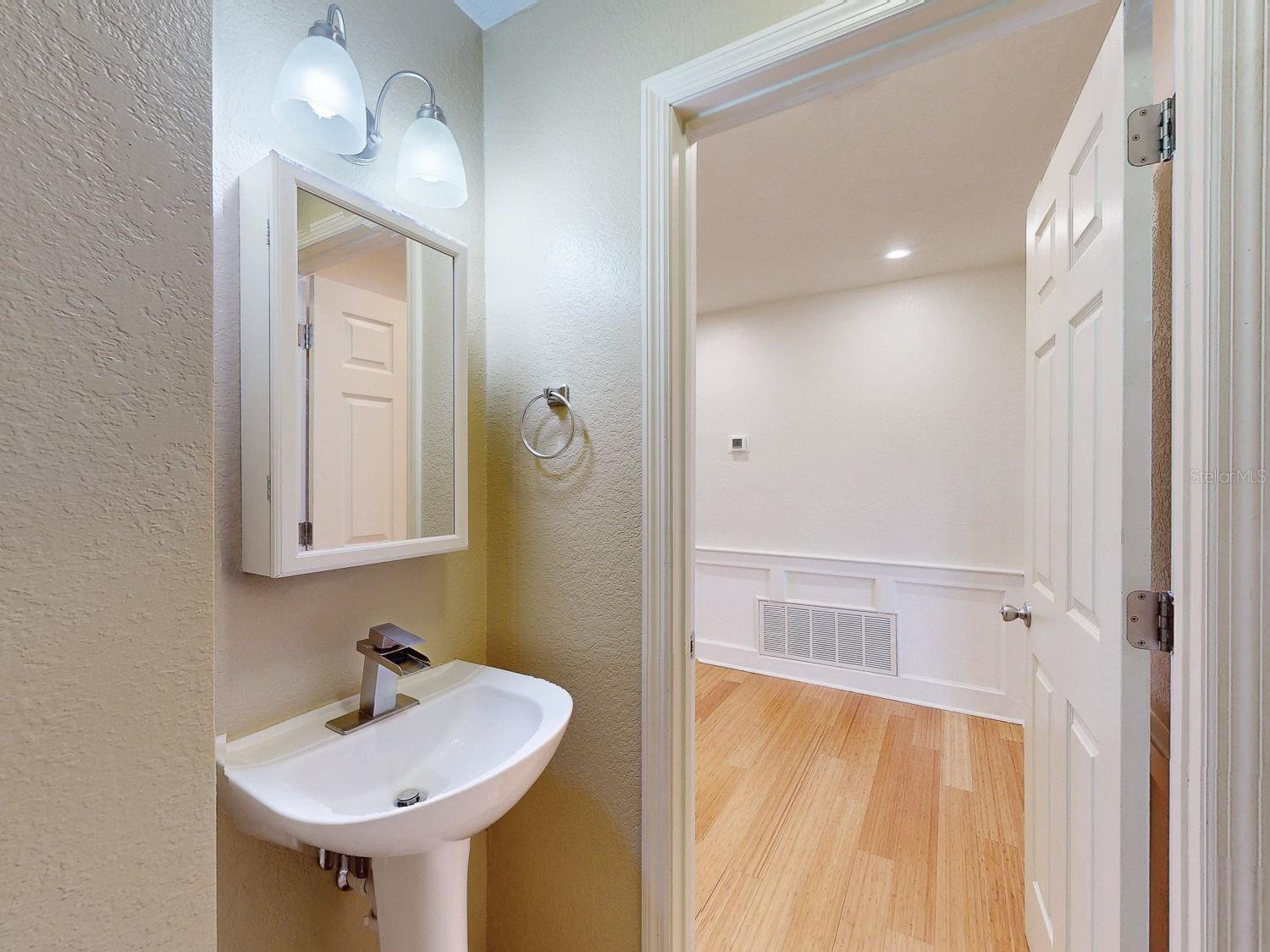 Image 39 of 81 For 6642 27th Street N