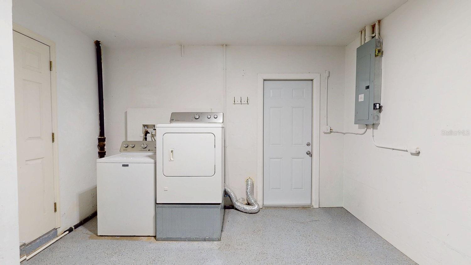 Image 75 of 81 For 6642 27th Street N