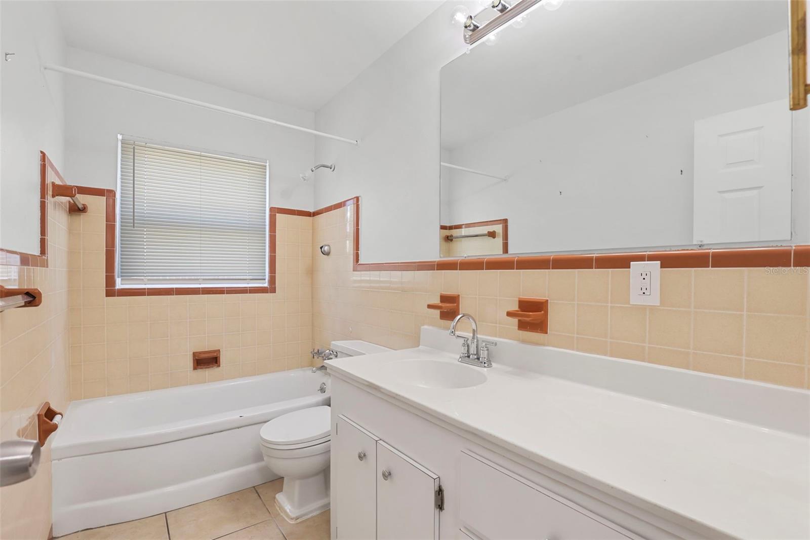 Image 14 of 44 For 1700 63rd Street N