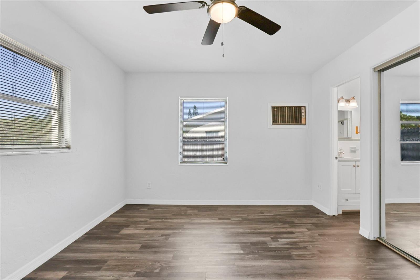 Image 15 of 44 For 1700 63rd Street N