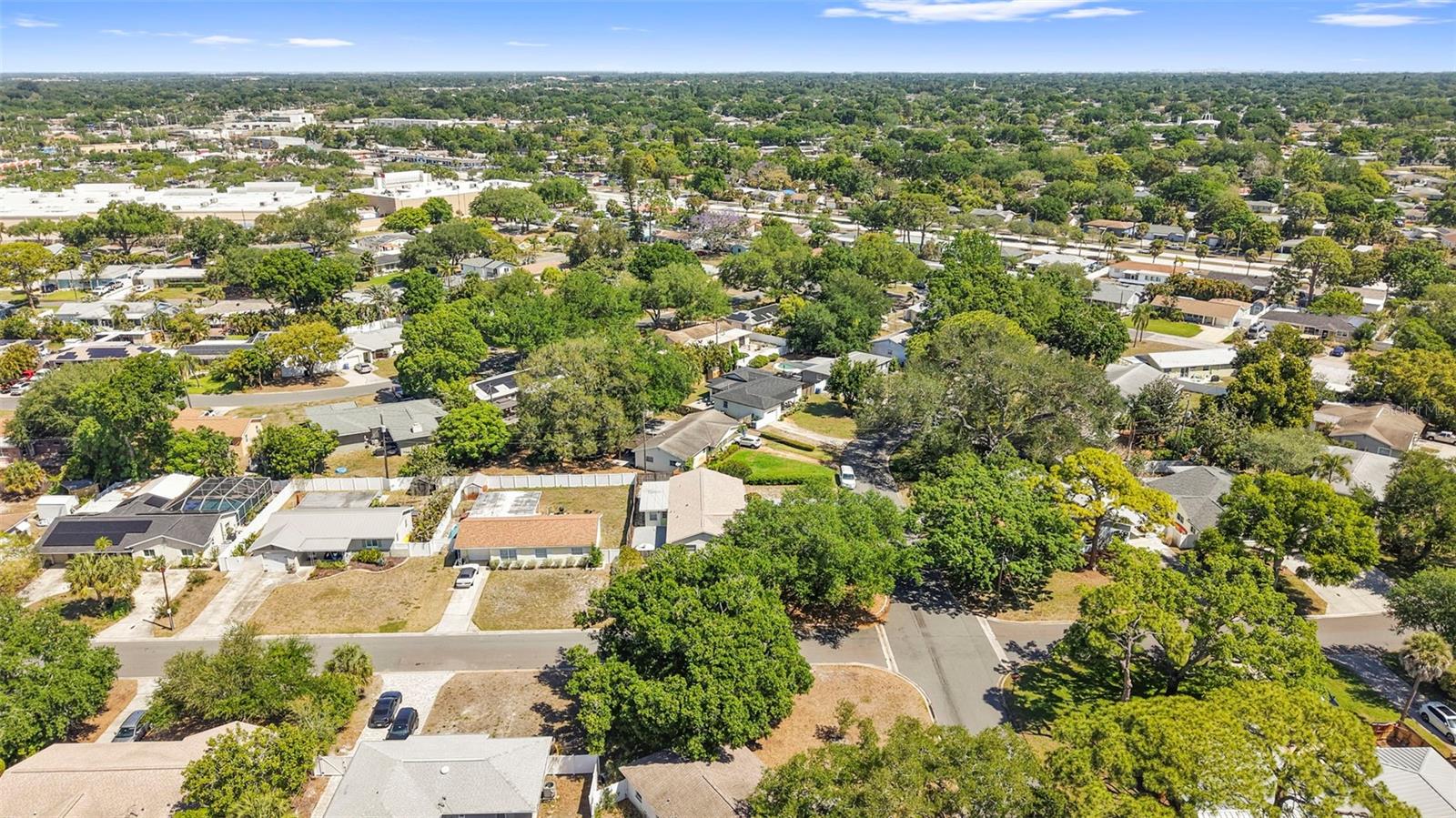 Image 37 of 44 For 1700 63rd Street N