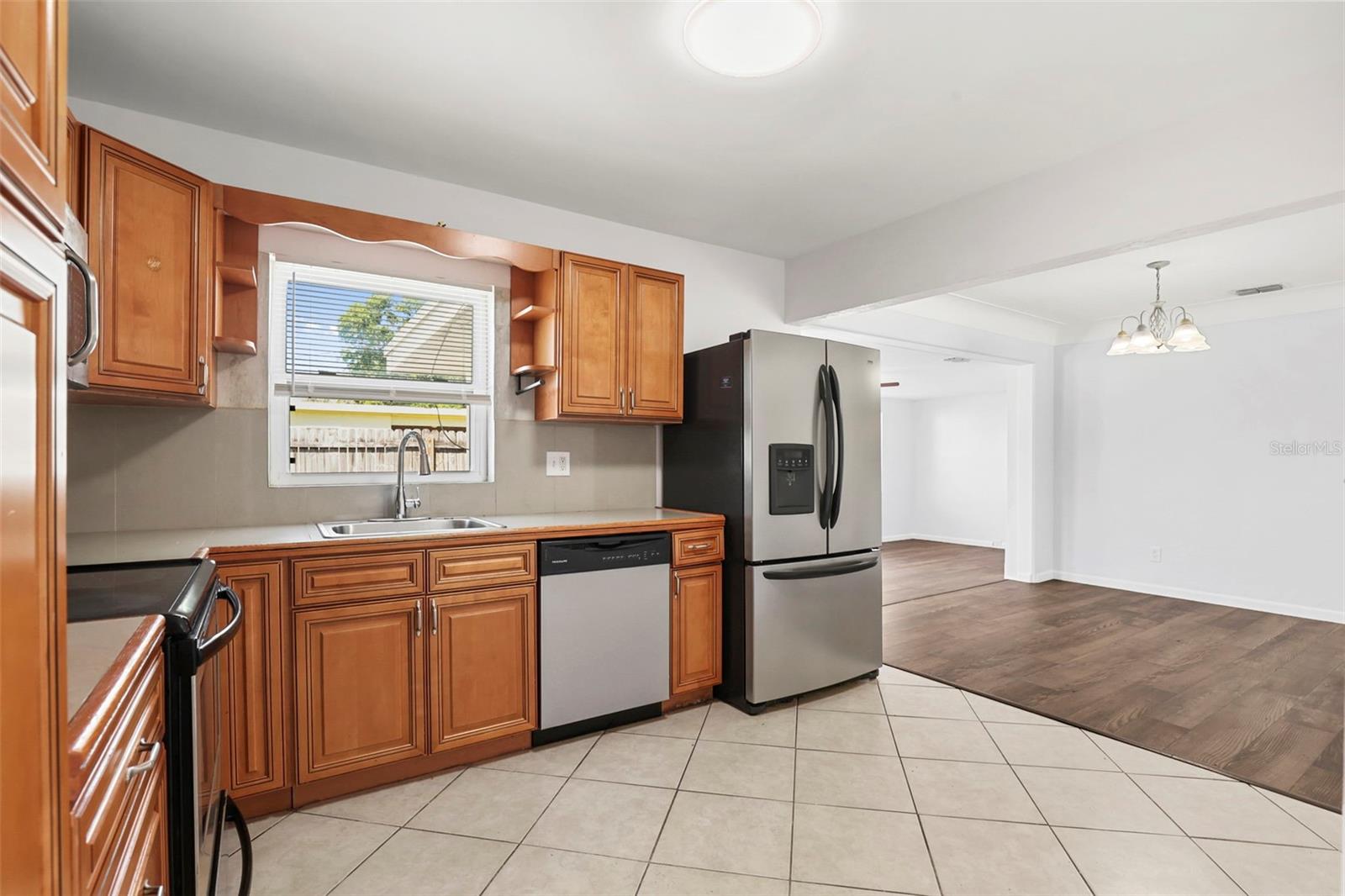 Image 4 of 44 For 1700 63rd Street N