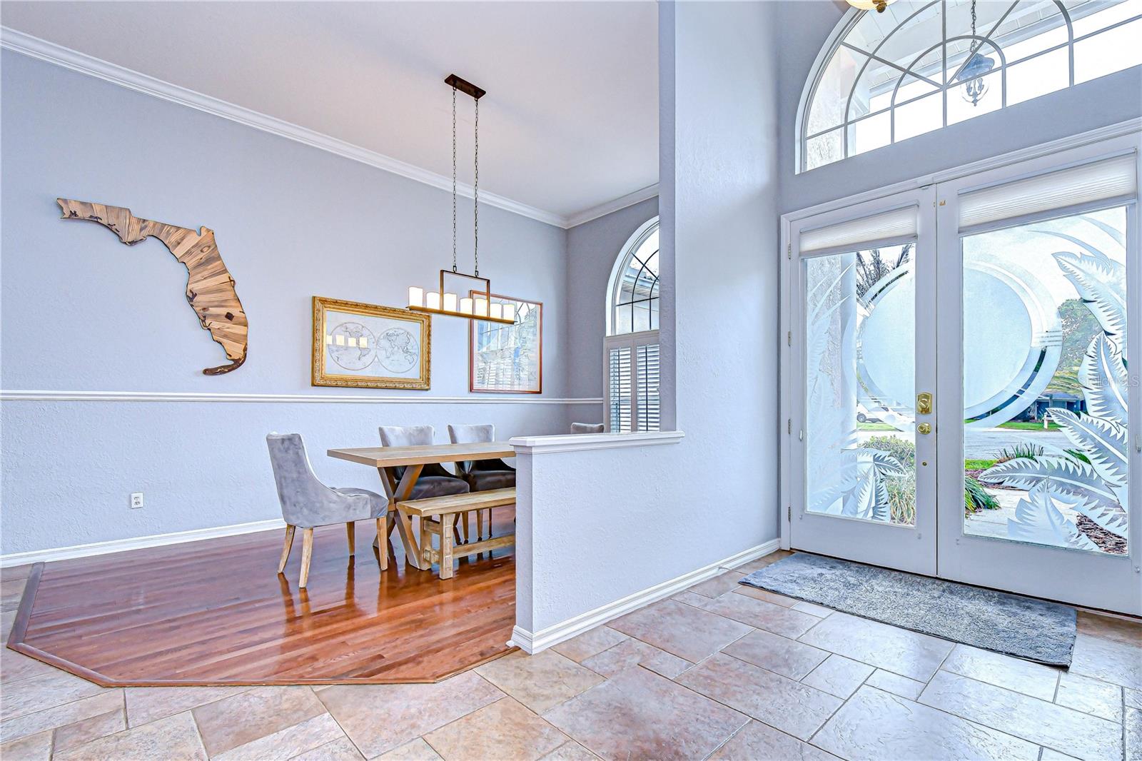 Image 12 of 41 For 5201 Laurel Pointe Drive