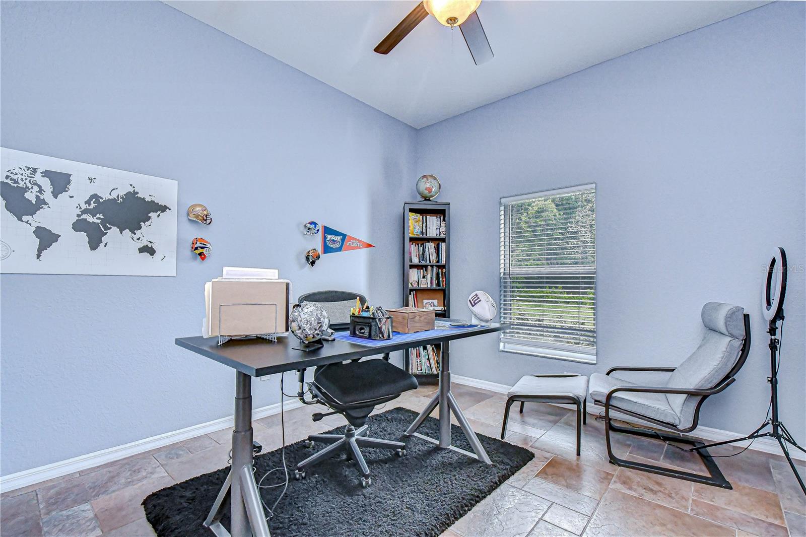 Image 22 of 41 For 5201 Laurel Pointe Drive