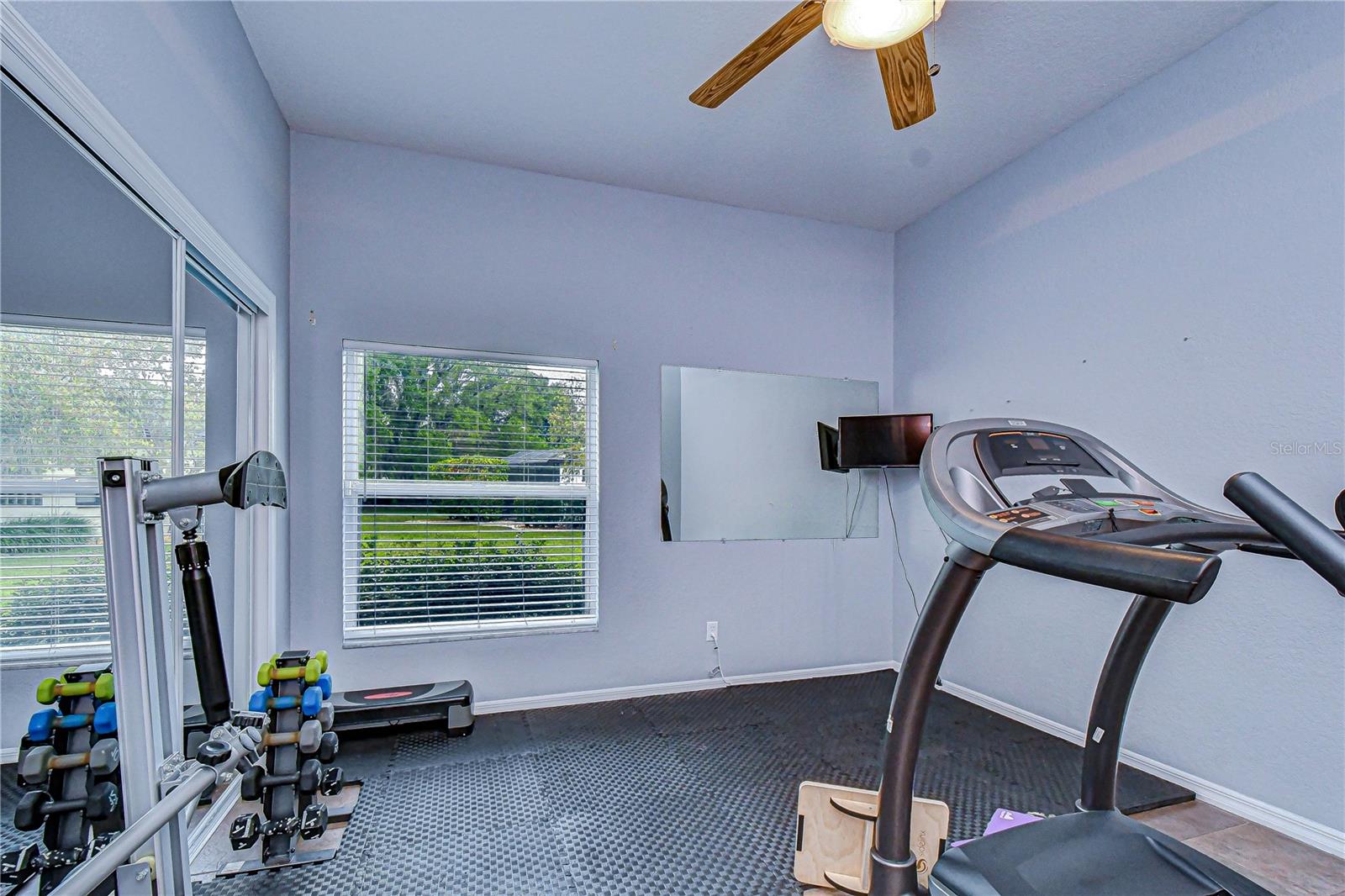 Image 23 of 41 For 5201 Laurel Pointe Drive