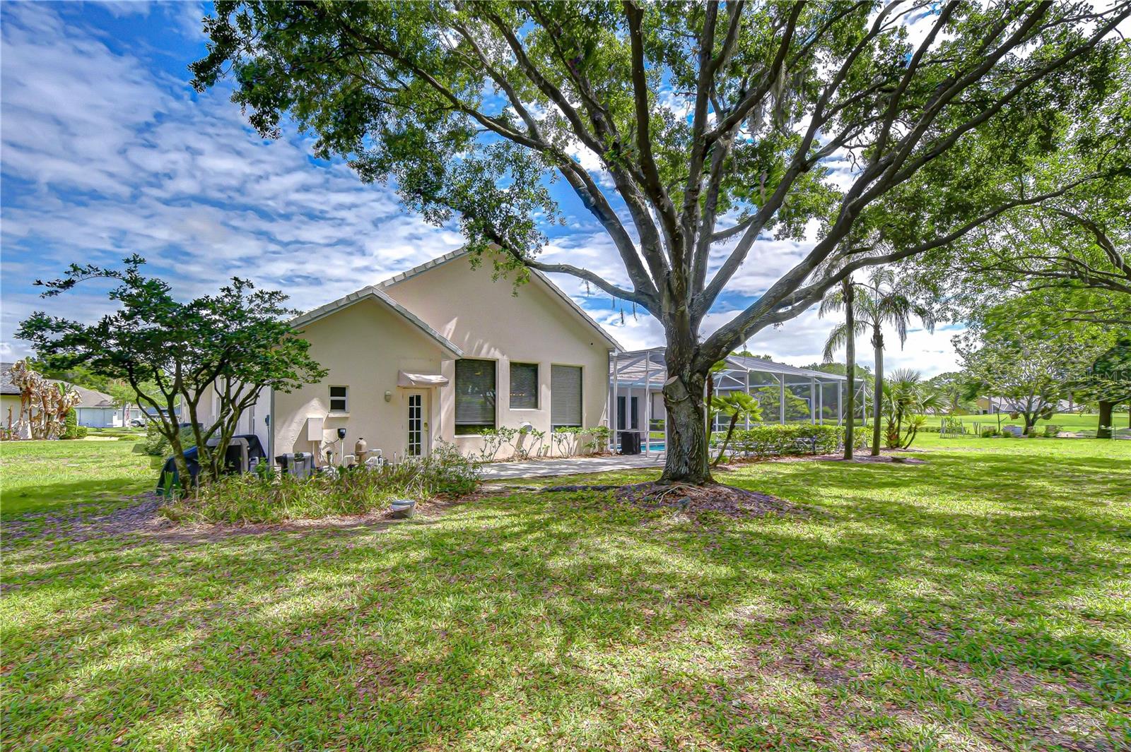 Image 31 of 41 For 5201 Laurel Pointe Drive