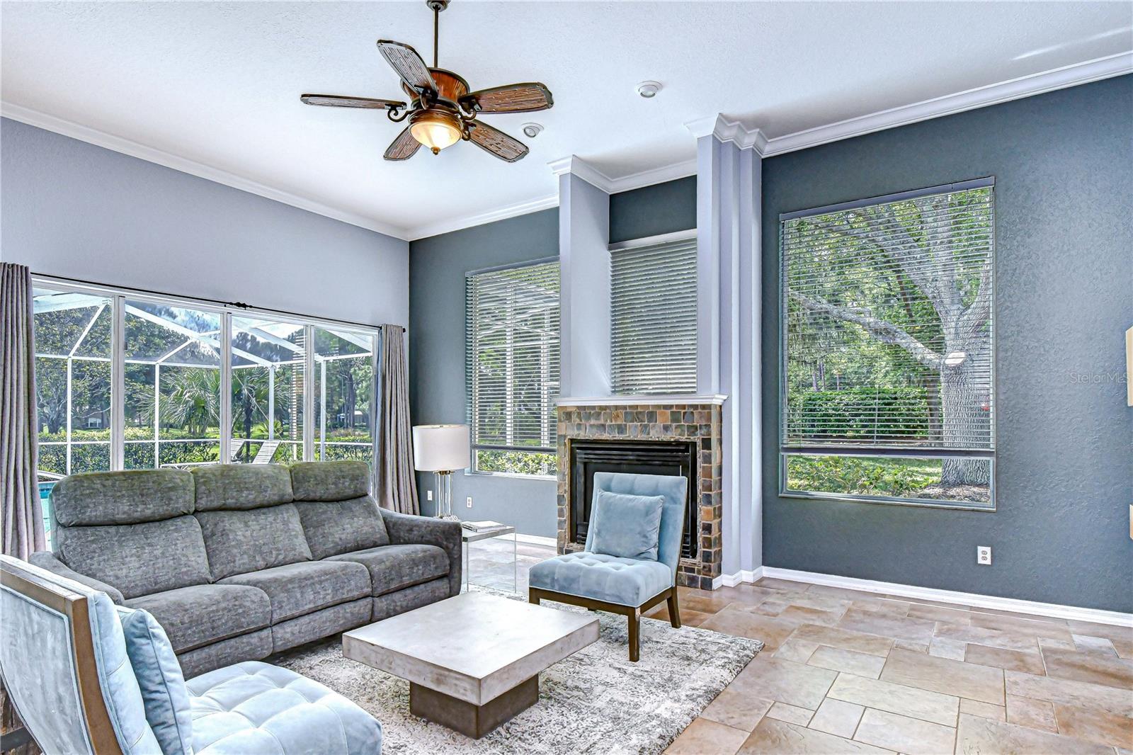 Image 9 of 41 For 5201 Laurel Pointe Drive