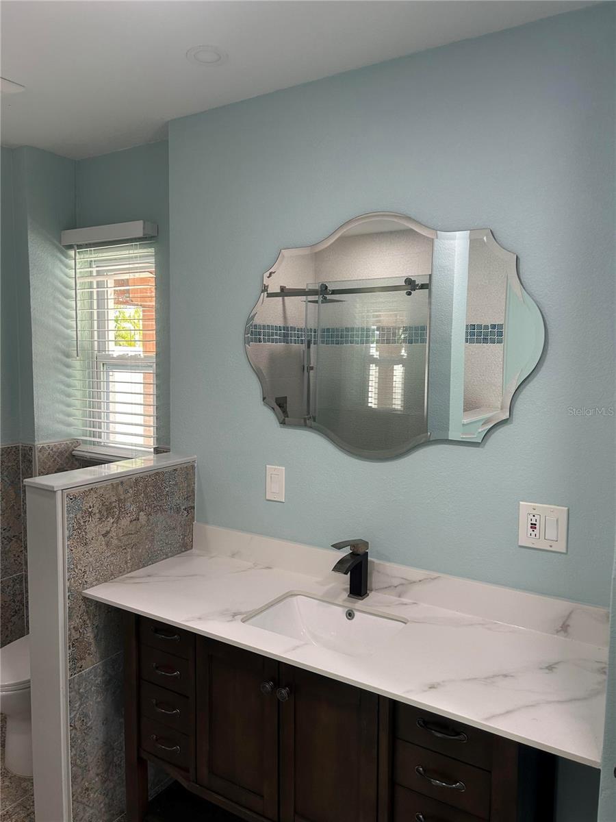 Image 12 of 29 For 717 Sunset Cove