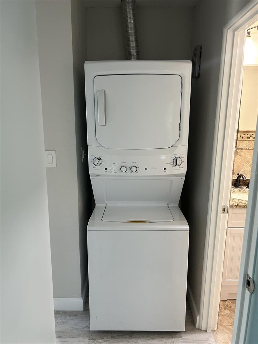 Image 19 of 29 For 717 Sunset Cove