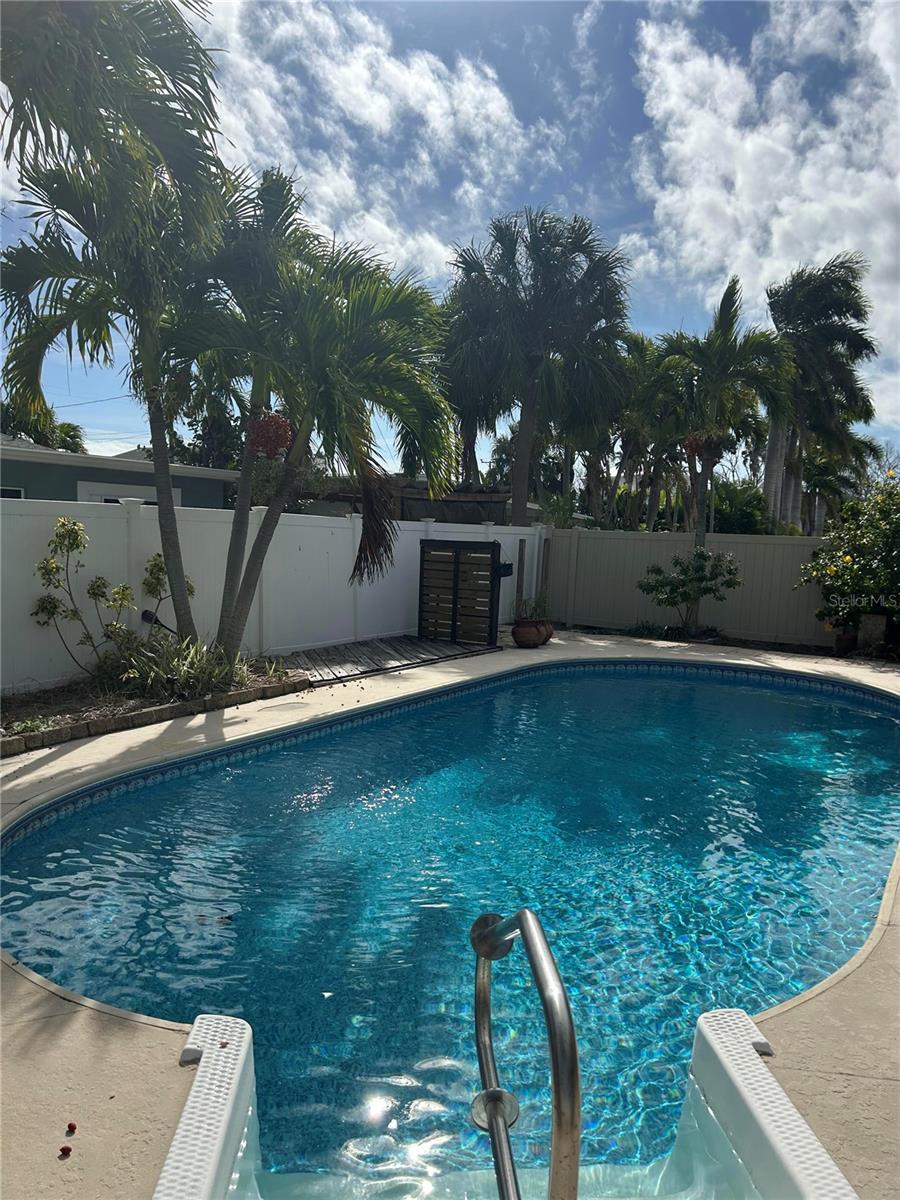 Image 20 of 29 For 717 Sunset Cove