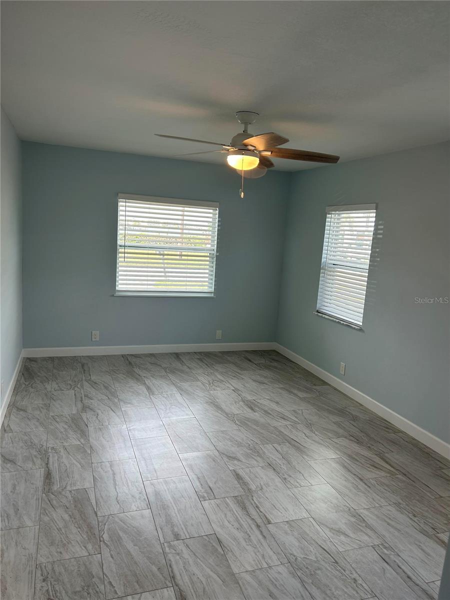 Image 9 of 29 For 717 Sunset Cove