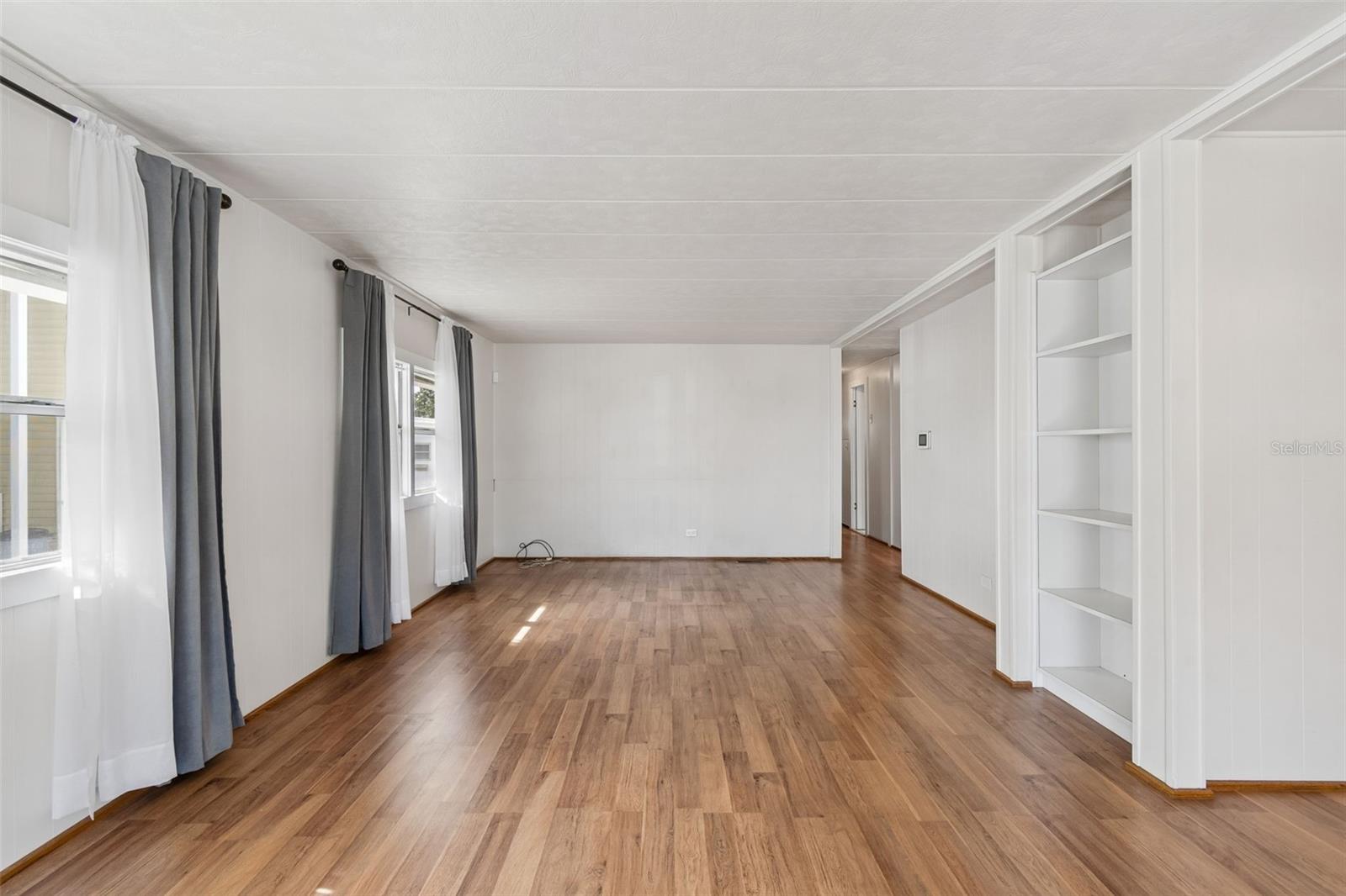 Image 18 of 69 For 12651 Seminole Boulevard 15i