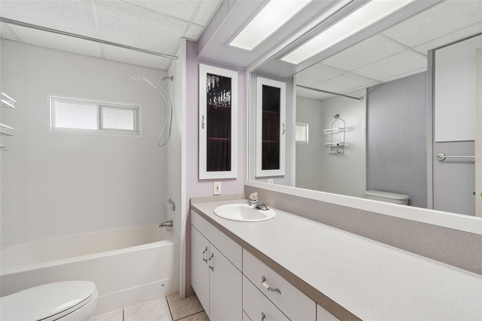 Image 31 of 69 For 12651 Seminole Boulevard 15i