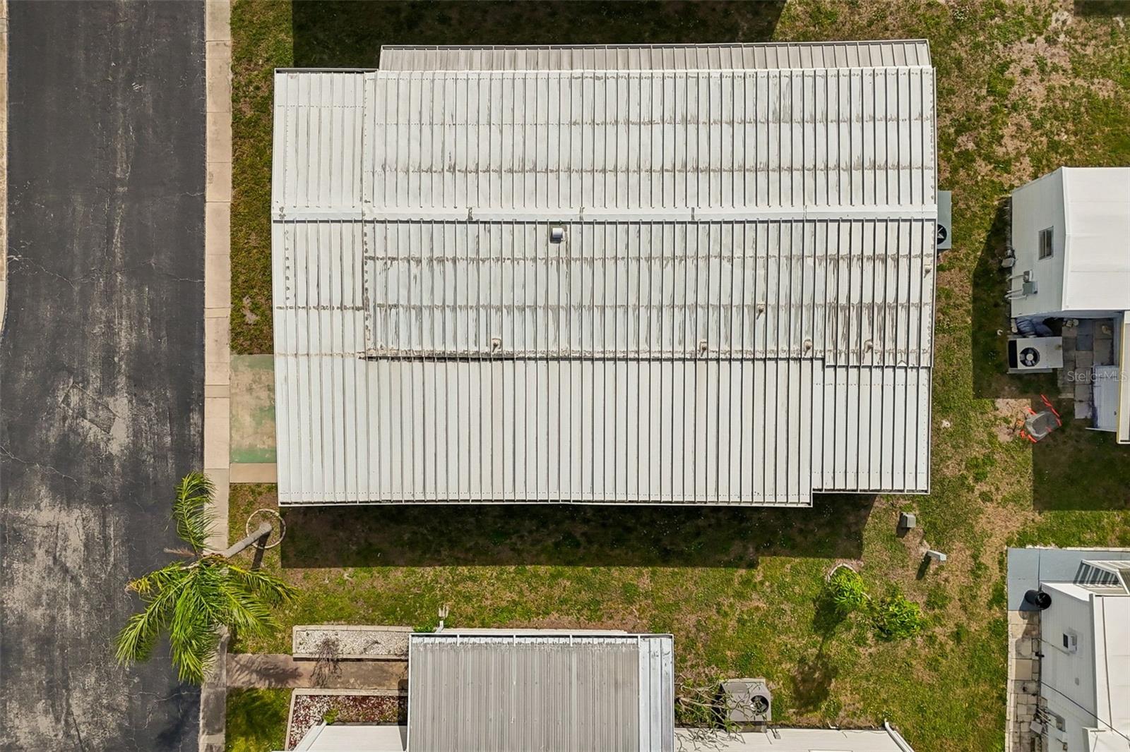 Image 50 of 69 For 12651 Seminole Boulevard 15i