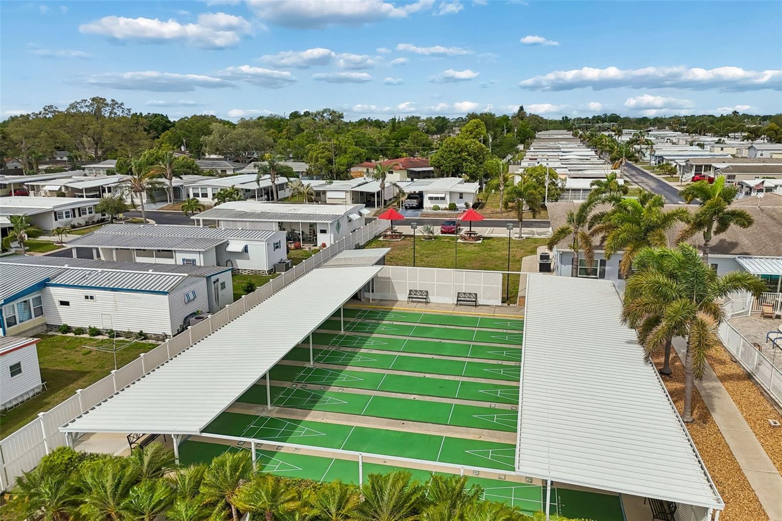 Image 62 of 69 For 12651 Seminole Boulevard 15i