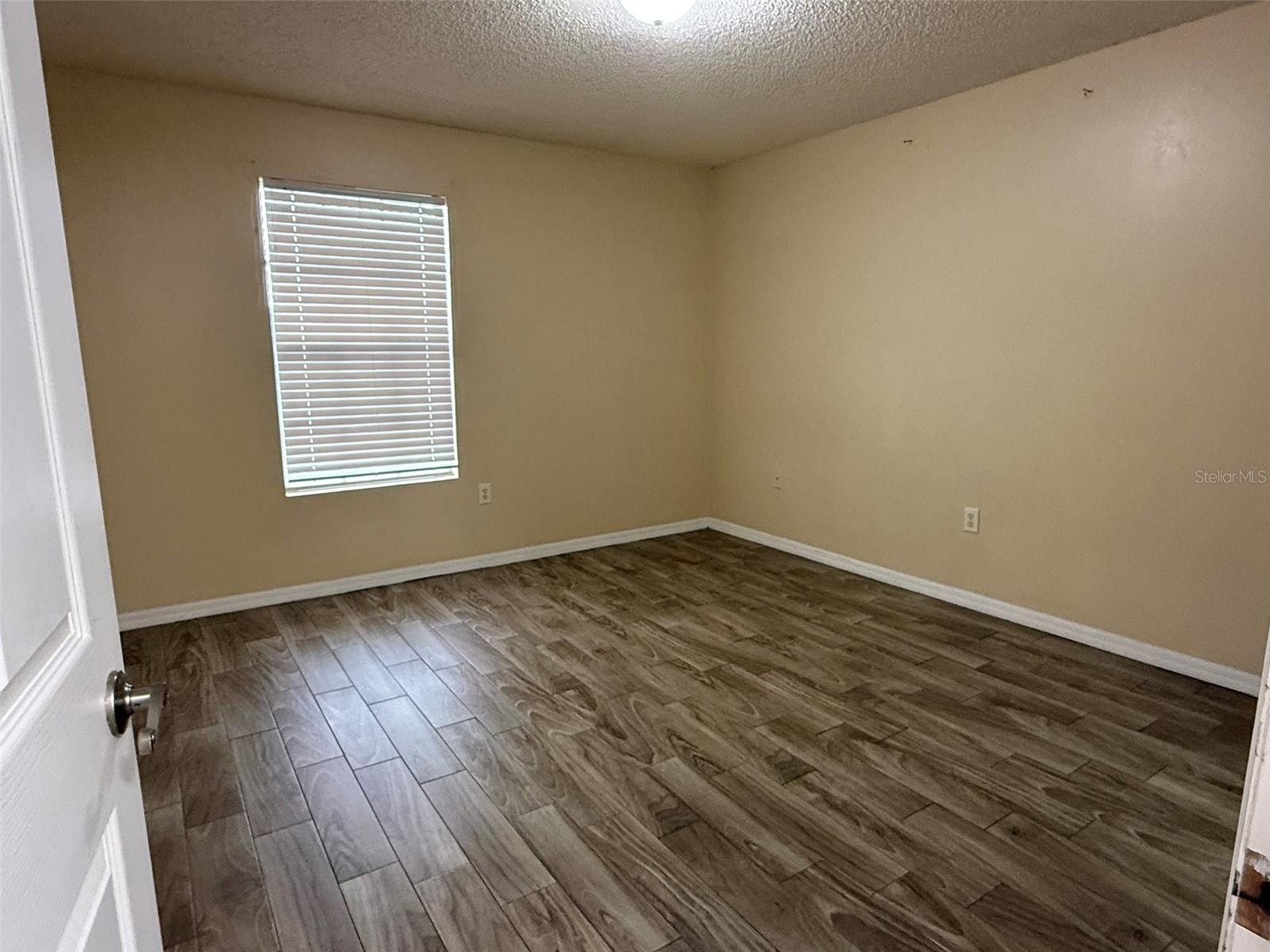 Image 25 of 29 For 221 Lake Brook Circle 203