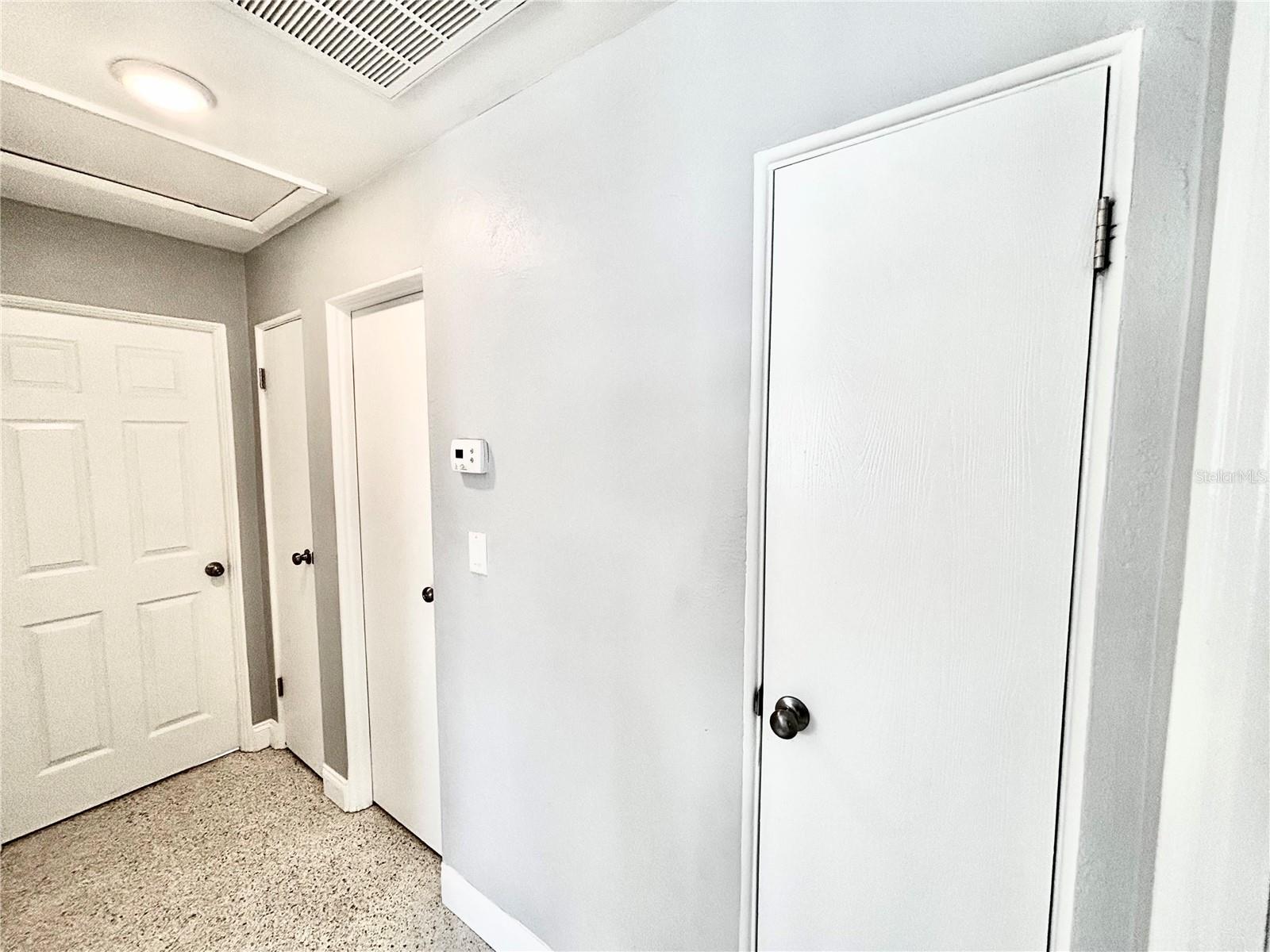 Image 9 of 18 For 2035 36th Avenue N