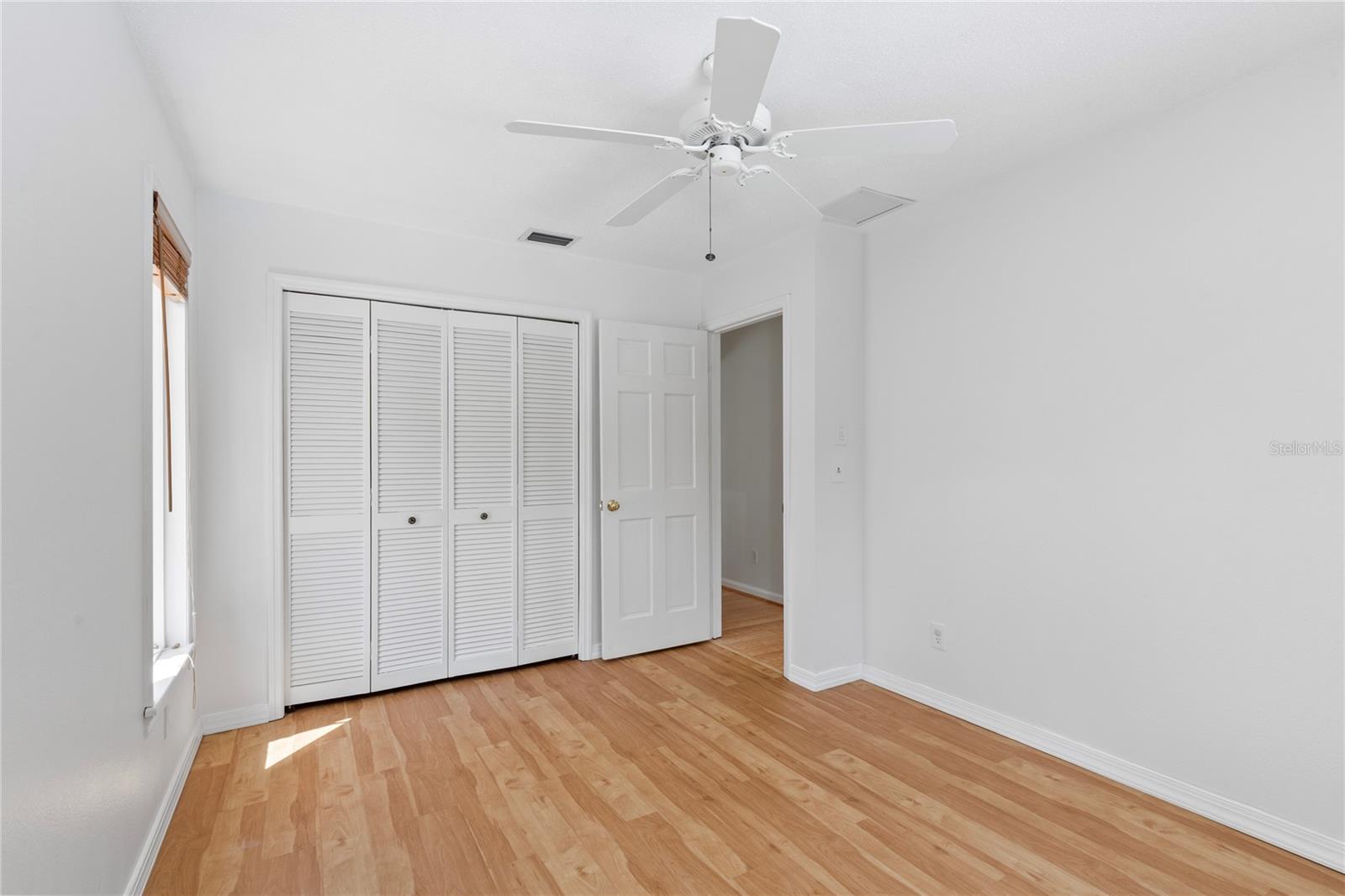 Listing photo id 25 for 5000 Lake Valencia Boulevard W