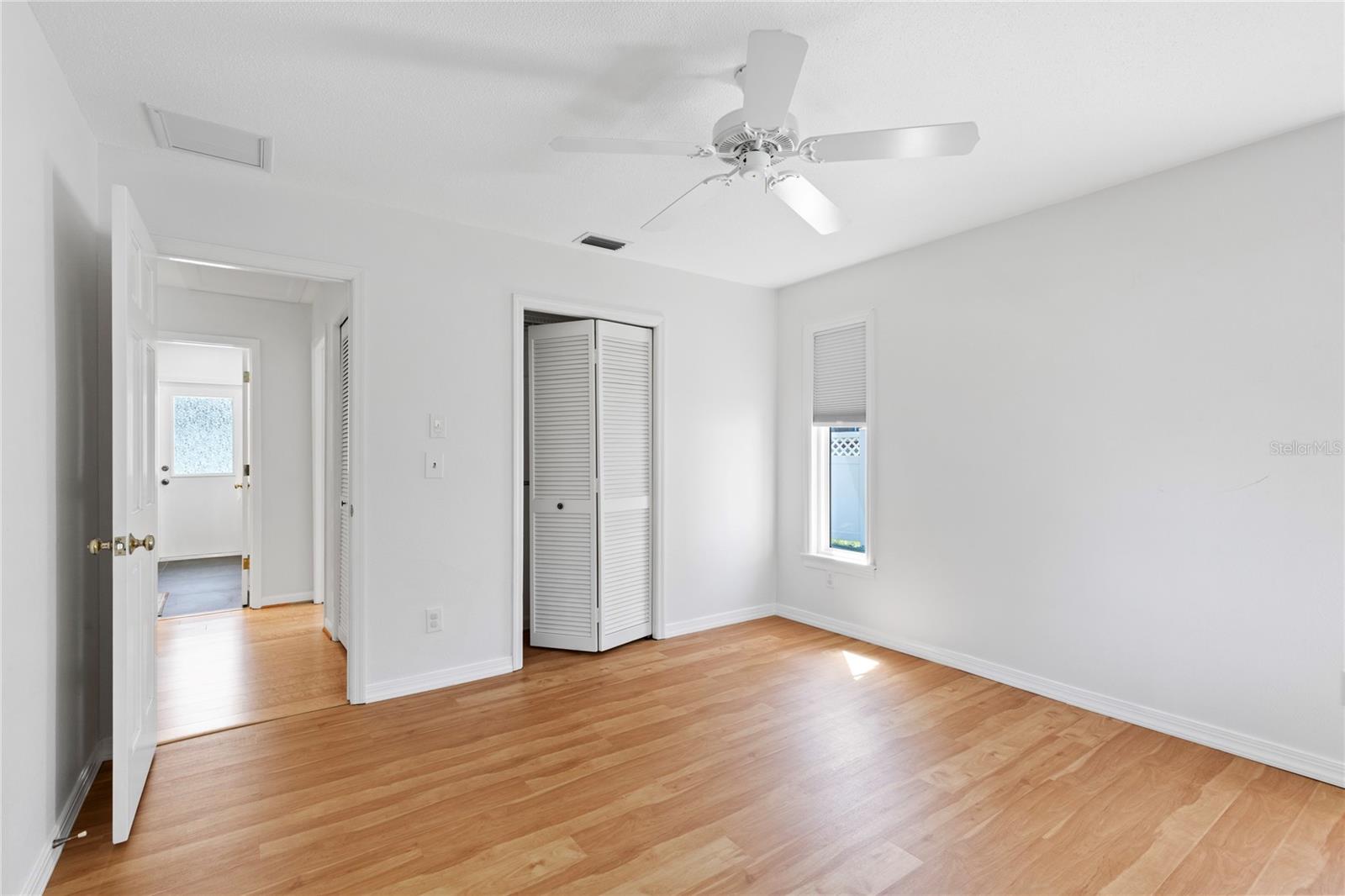 Listing photo id 29 for 5000 Lake Valencia Boulevard W