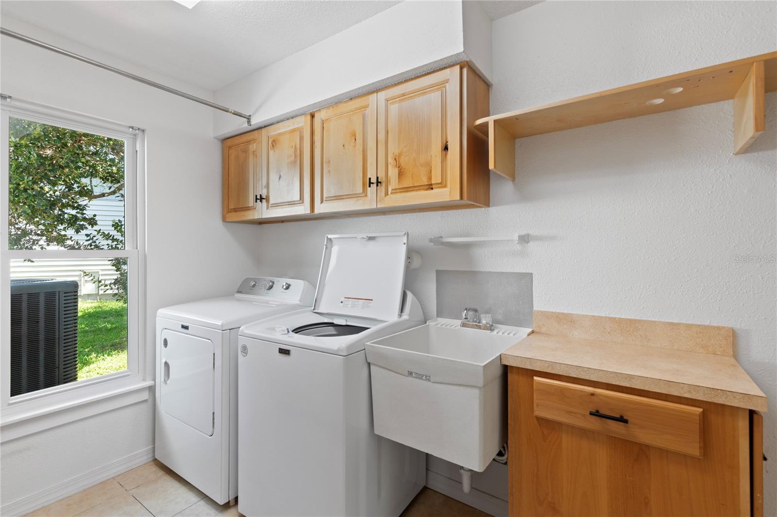 Listing photo id 32 for 5000 Lake Valencia Boulevard W