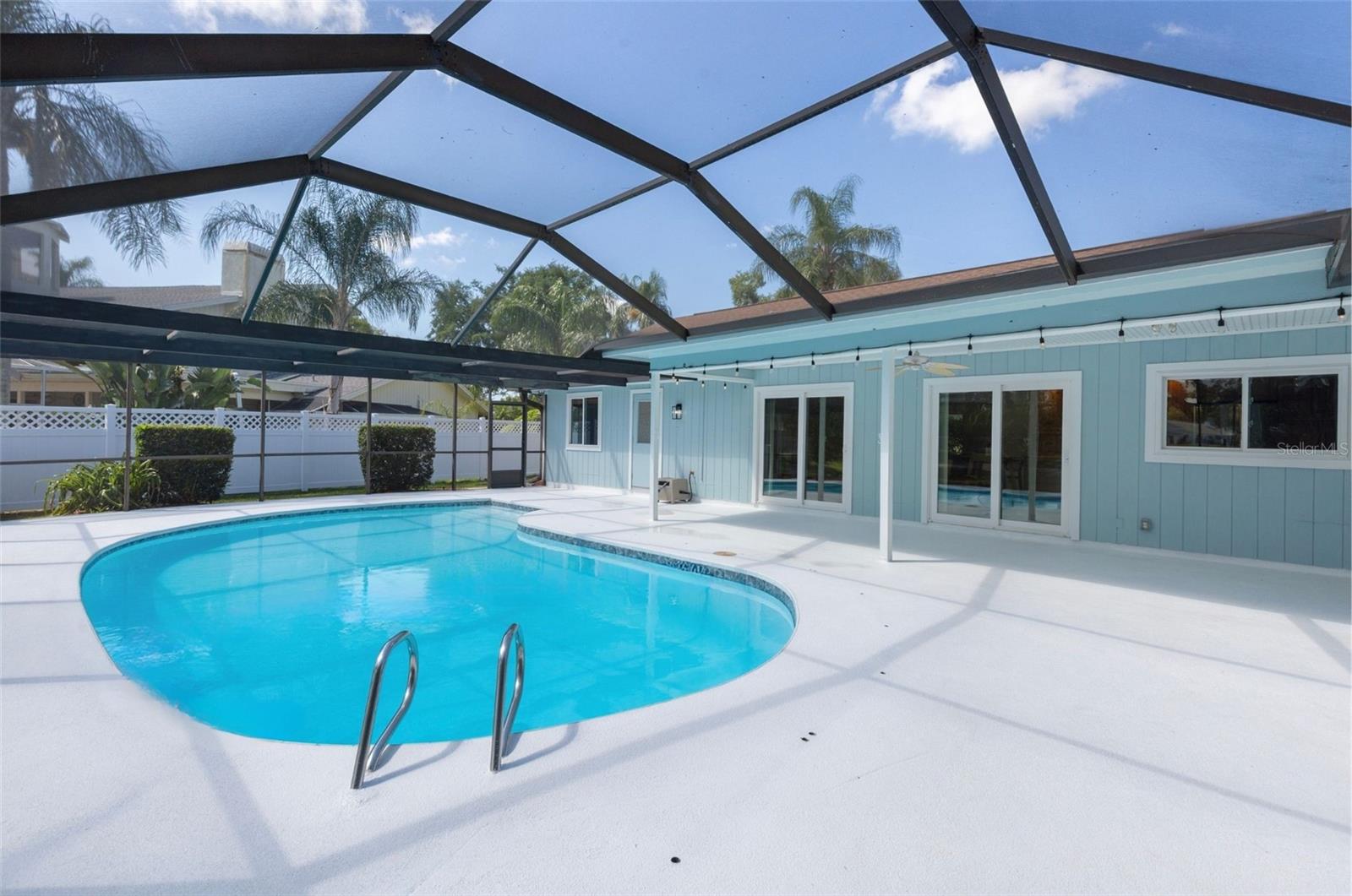 Listing photo id 34 for 5000 Lake Valencia Boulevard W