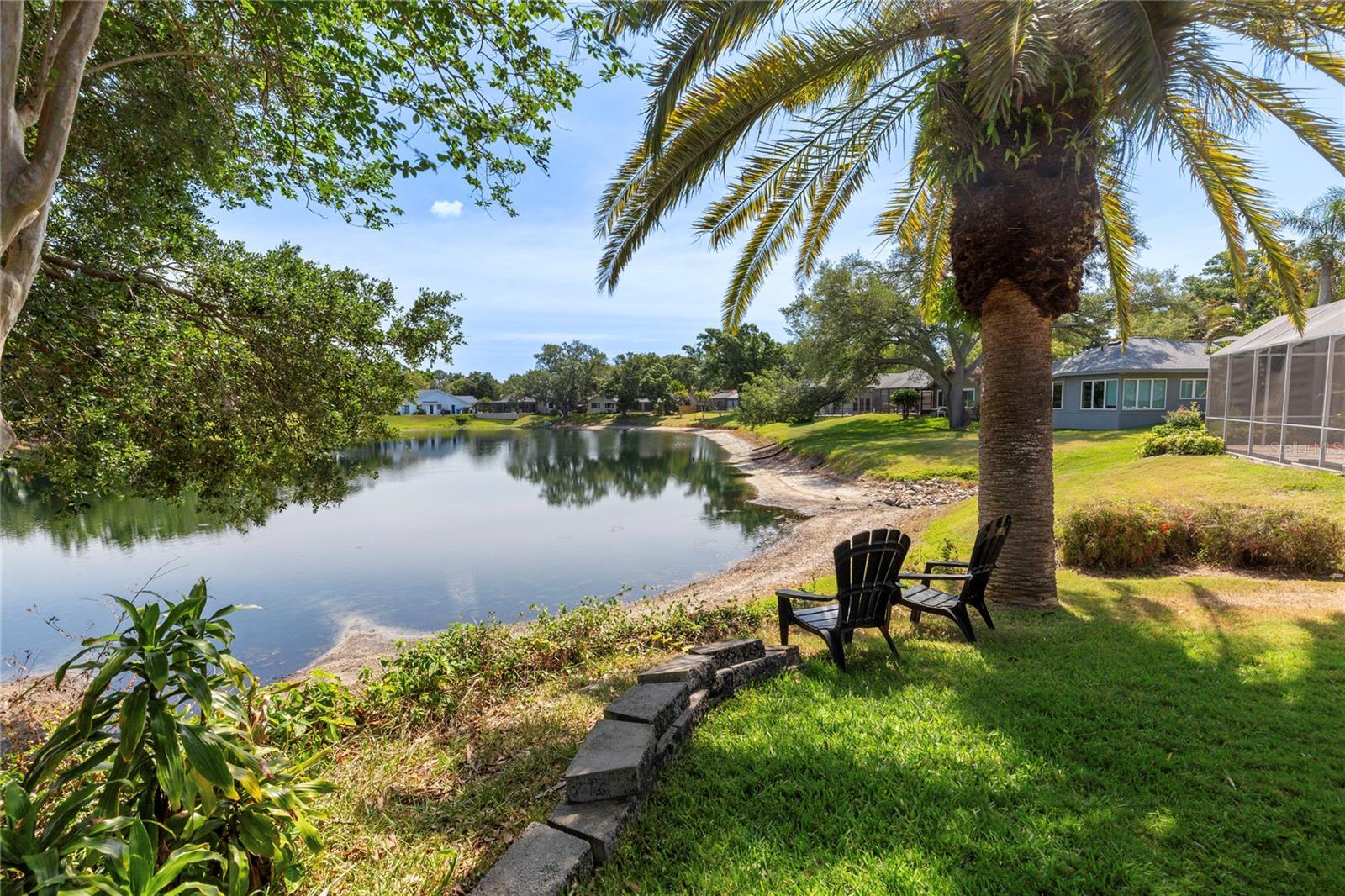 Listing photo id 37 for 5000 Lake Valencia Boulevard W