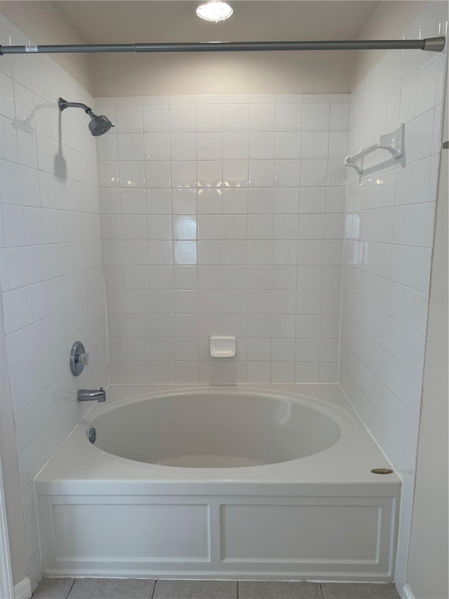 Image 17 of 30 For 2808 Conch Hollow Drive