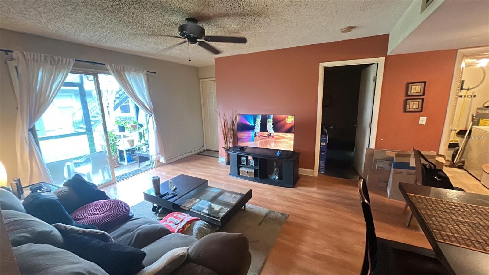 Listing photo id 0 for 3711 Iowa Avenue 115