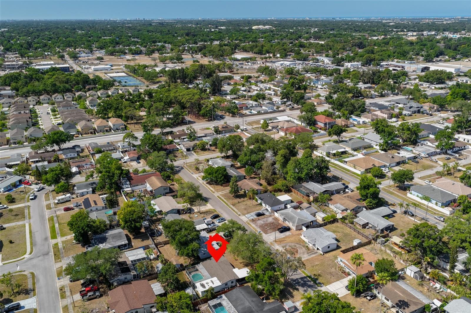 Listing photo id 39 for 8391 59th Lane N