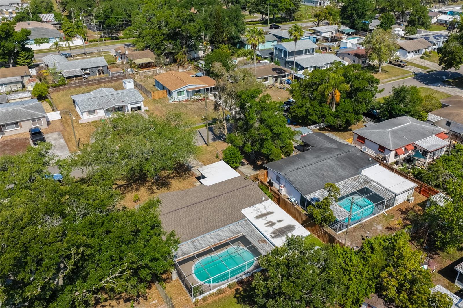 Listing photo id 41 for 8391 59th Lane N
