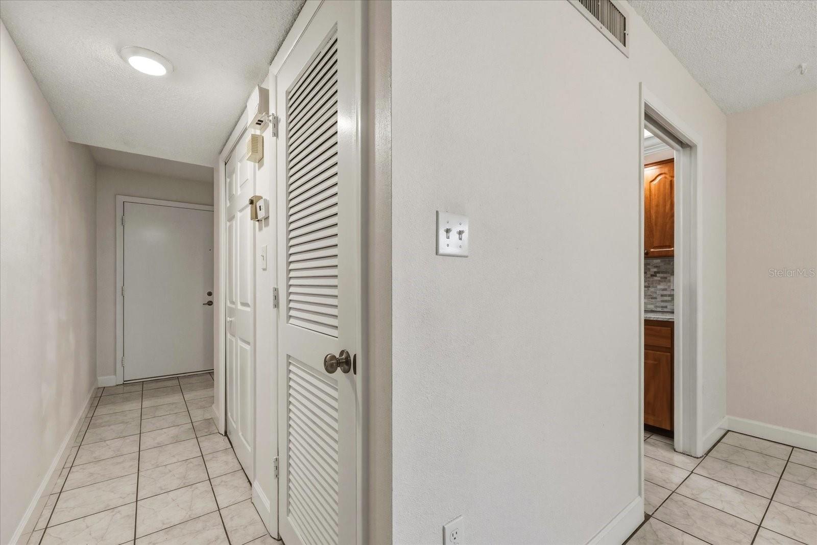 Image 17 of 42 For 2650 Pearce Drive 111