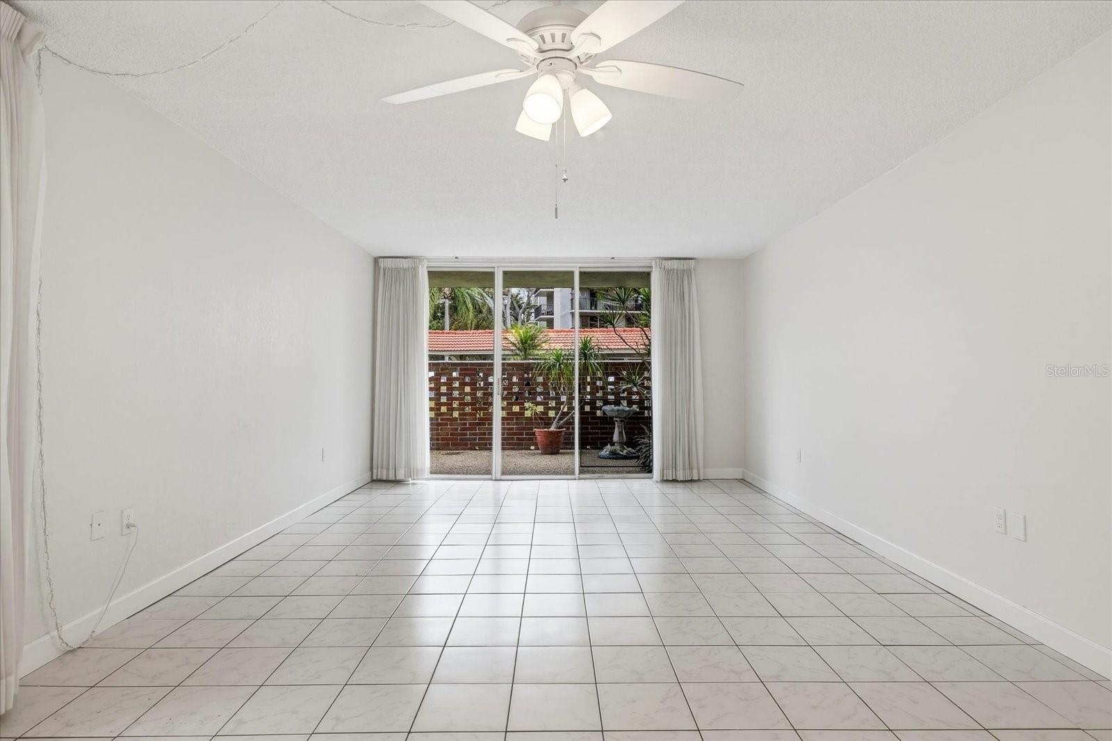 Image 19 of 42 For 2650 Pearce Drive 111