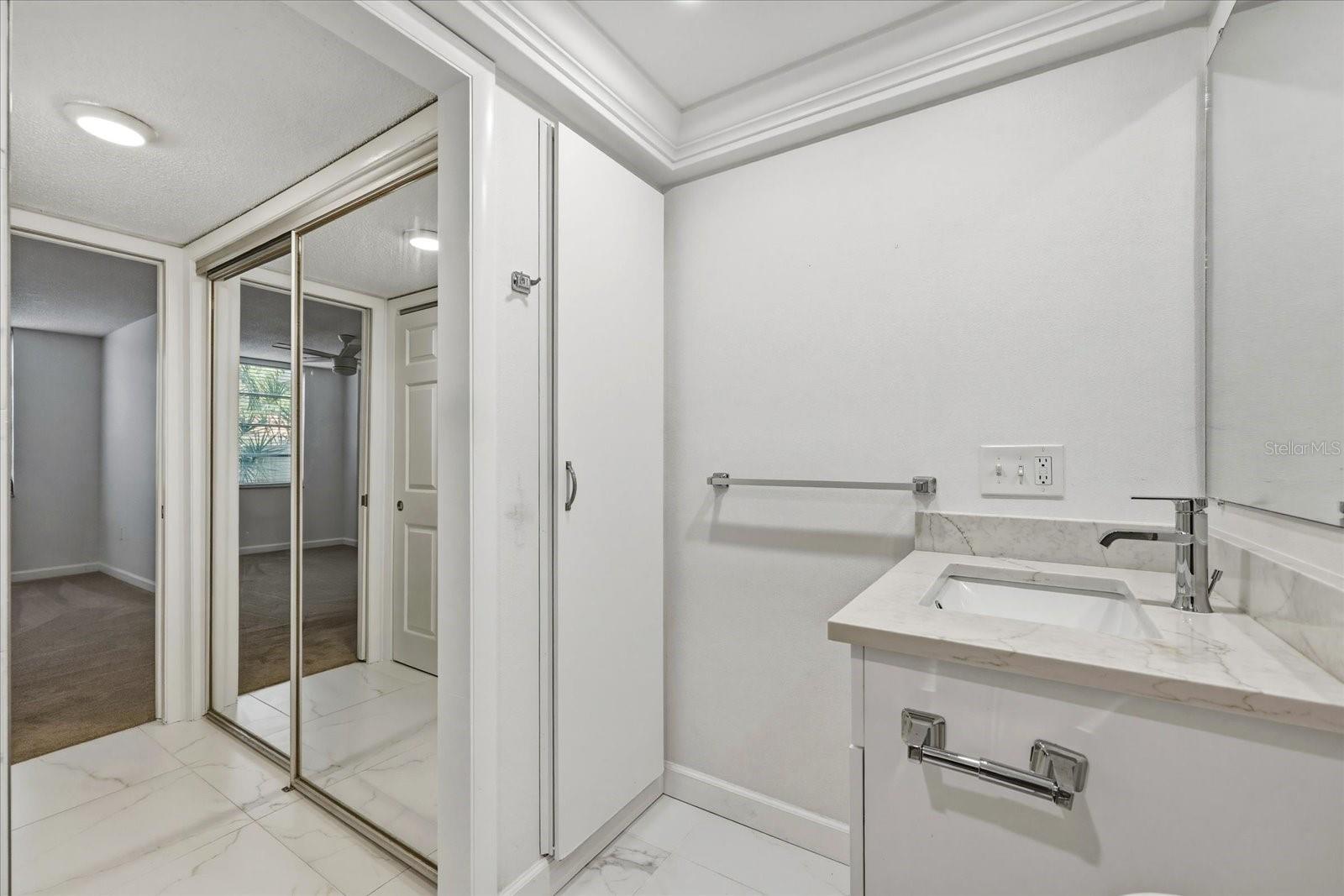 Image 27 of 42 For 2650 Pearce Drive 111