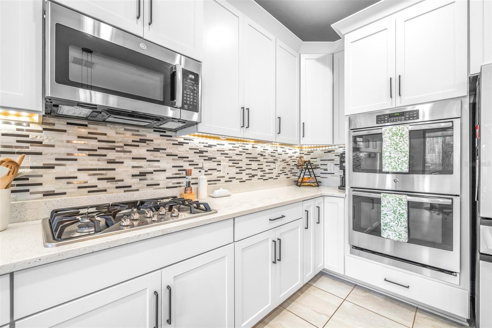 Listing photo id 20 for 21827 Billowy Jaunt Drive