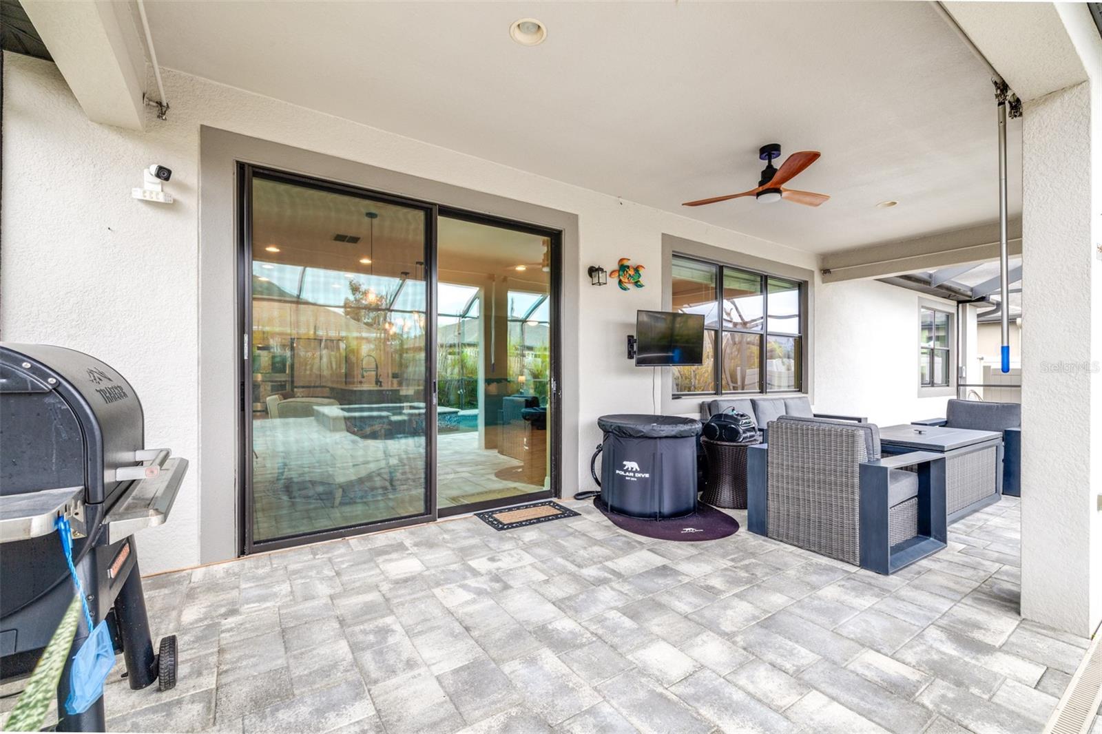 Listing photo id 43 for 21827 Billowy Jaunt Drive