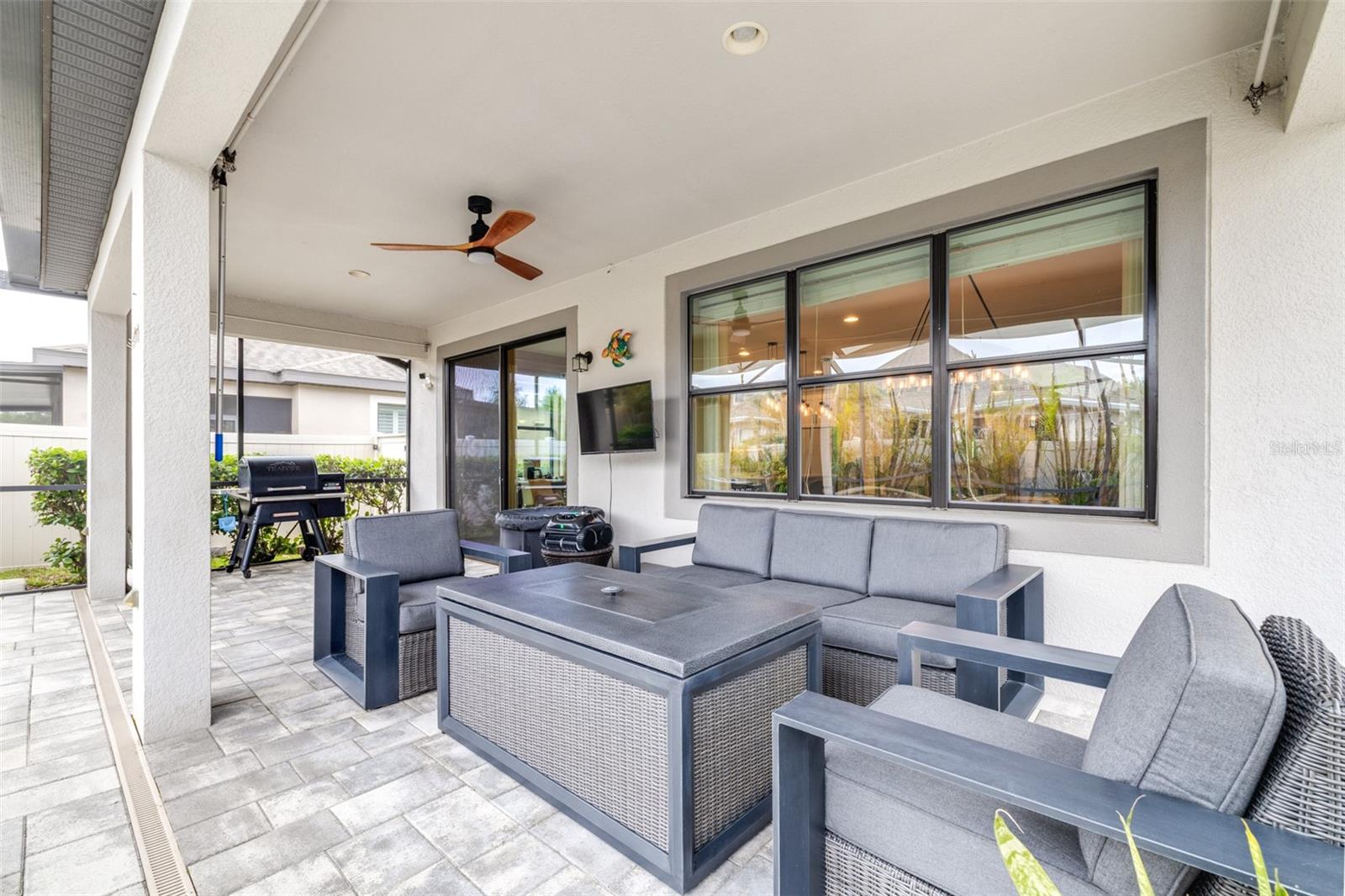 Listing photo id 45 for 21827 Billowy Jaunt Drive