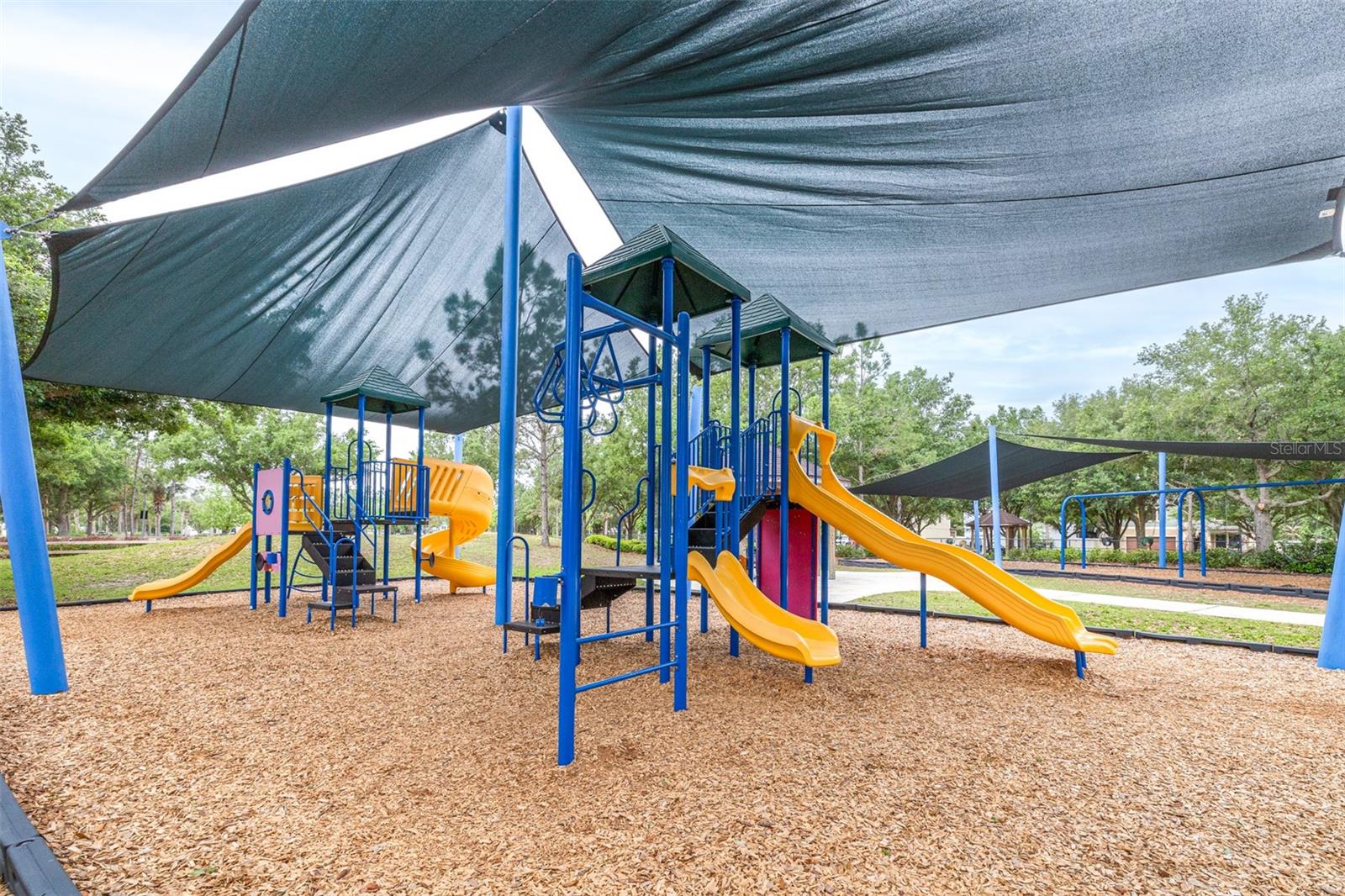 Listing photo id 59 for 21827 Billowy Jaunt Drive